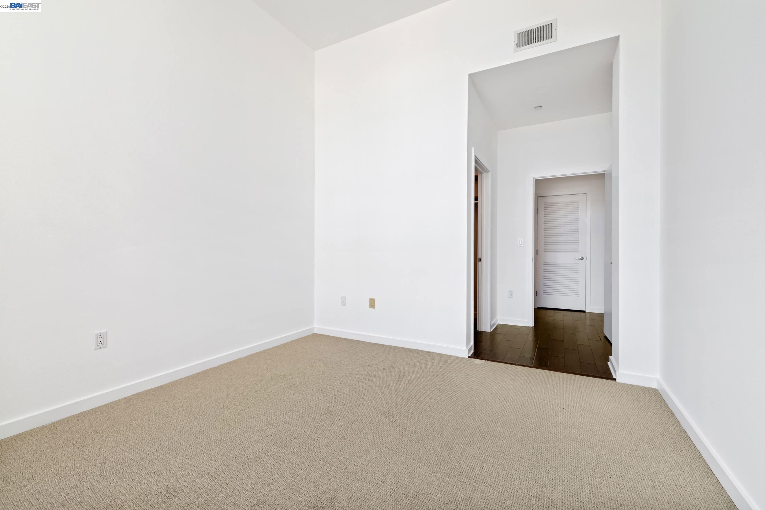 Photo #15: 41130483 Listing: Photo #15