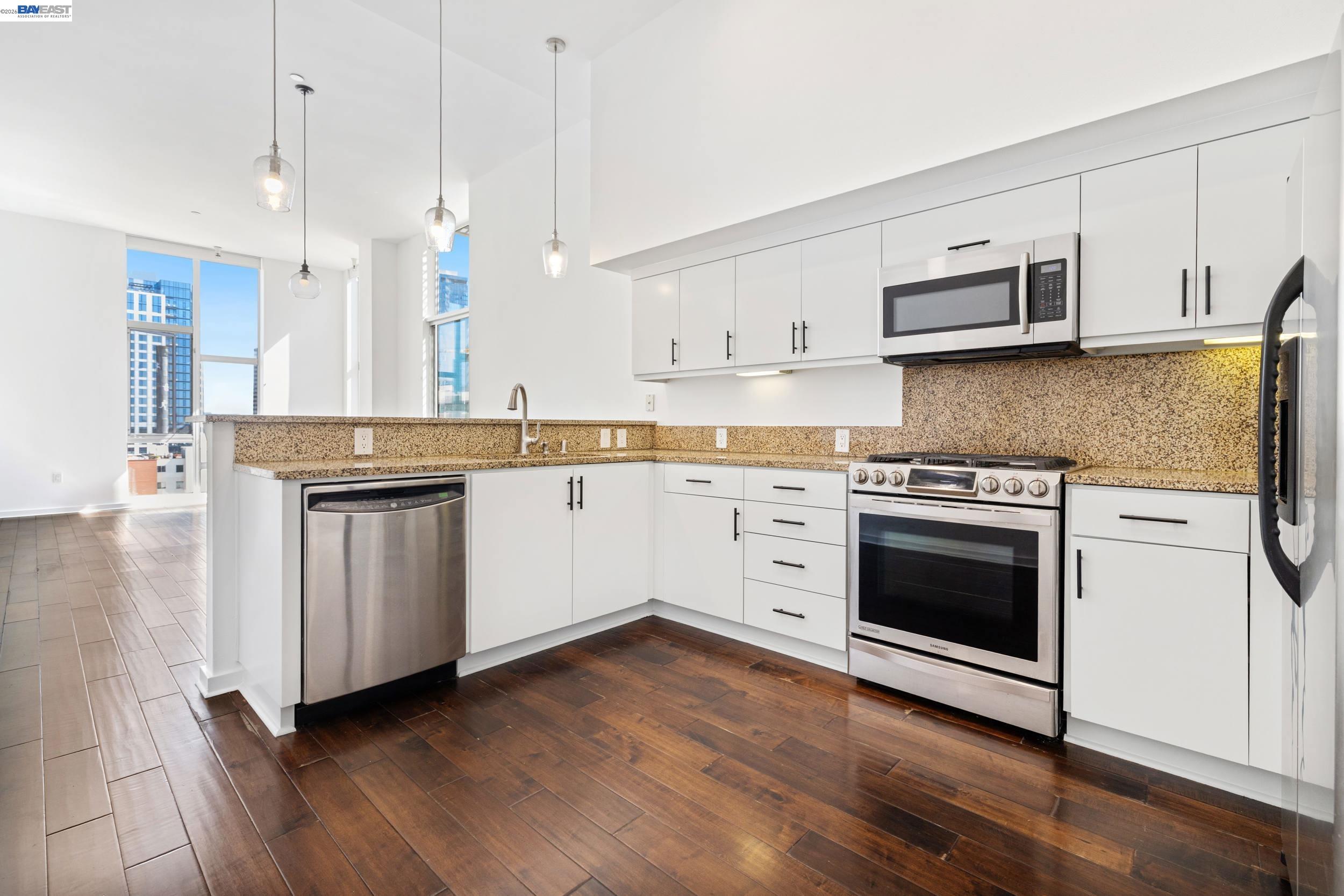 Photo #5: 41130483 Listing: Photo #5