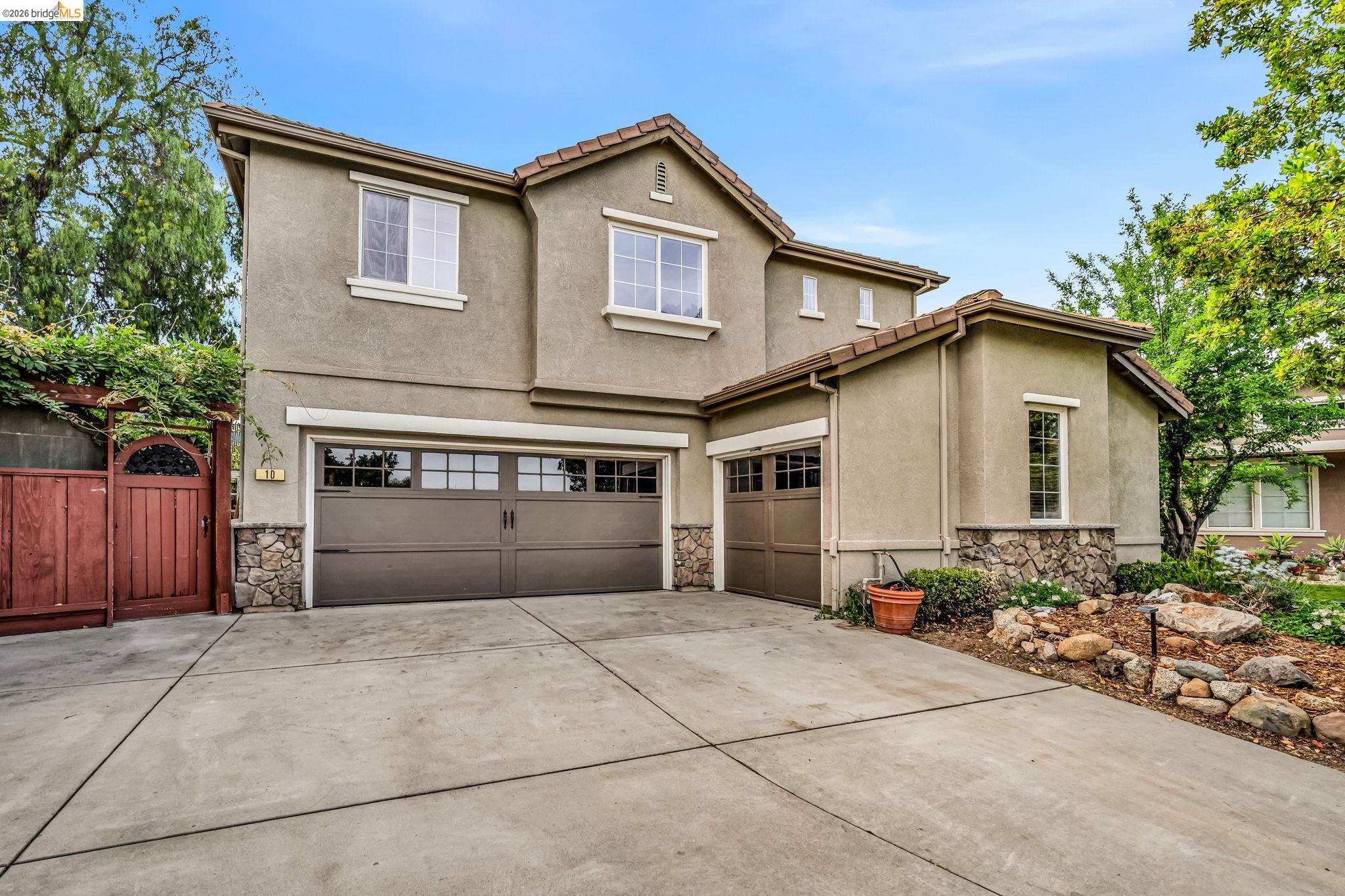 Detail Gallery Image 2 of 60 For 10 Kali Ct, Oakley,  CA 94561 - 5 Beds | 3 Baths