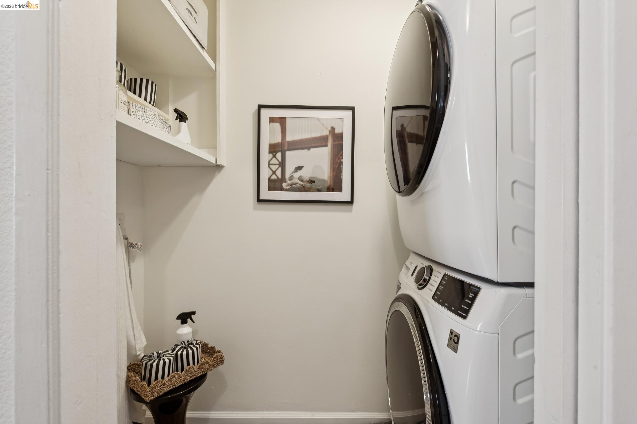 Detail Gallery Image 43 of 47 For 6874 Chambers Dr., Oakland,  CA 94611 - 3 Beds | 2/1 Baths