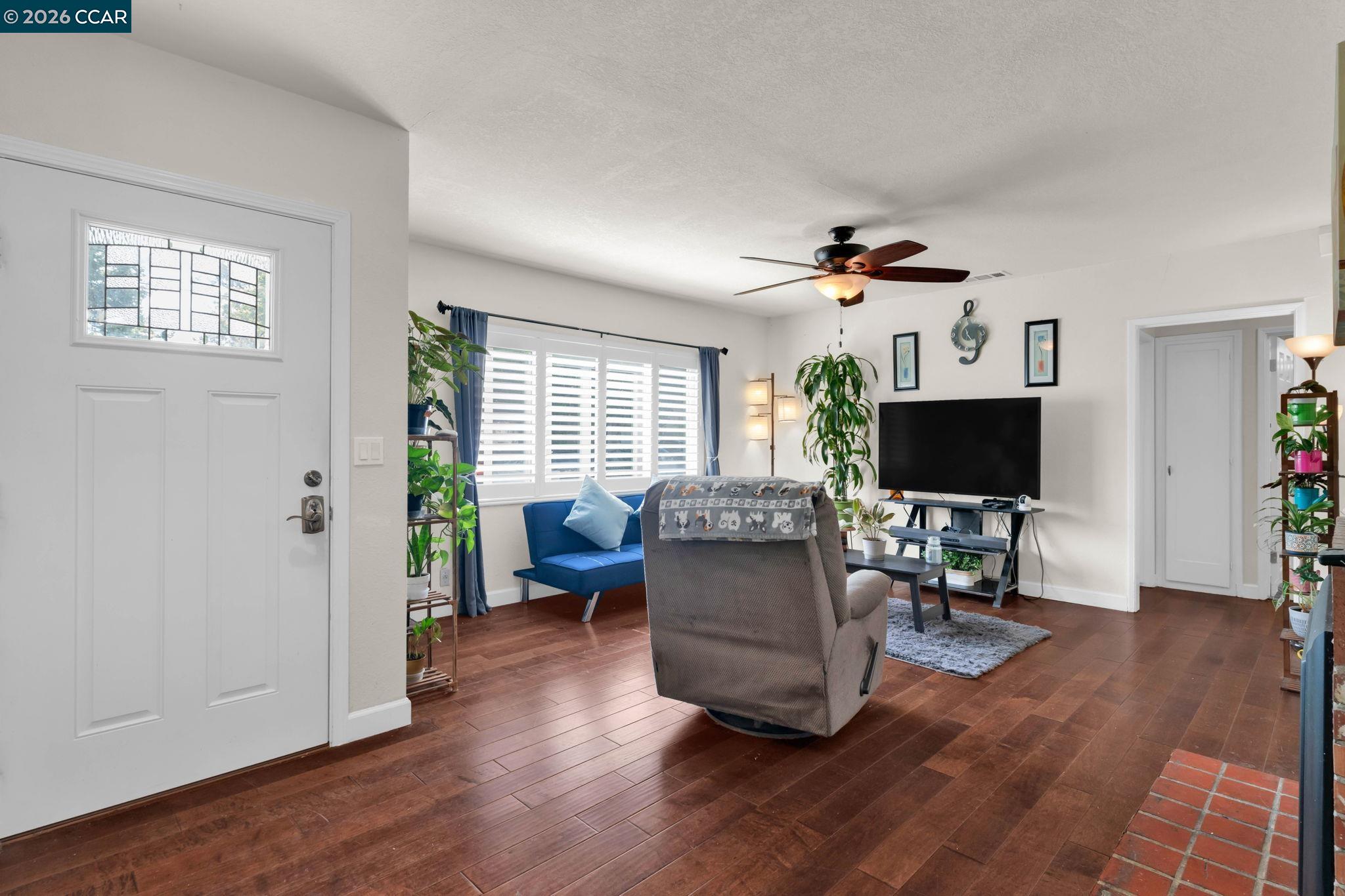 1331 Pear Dr, Concord, CA, 94518