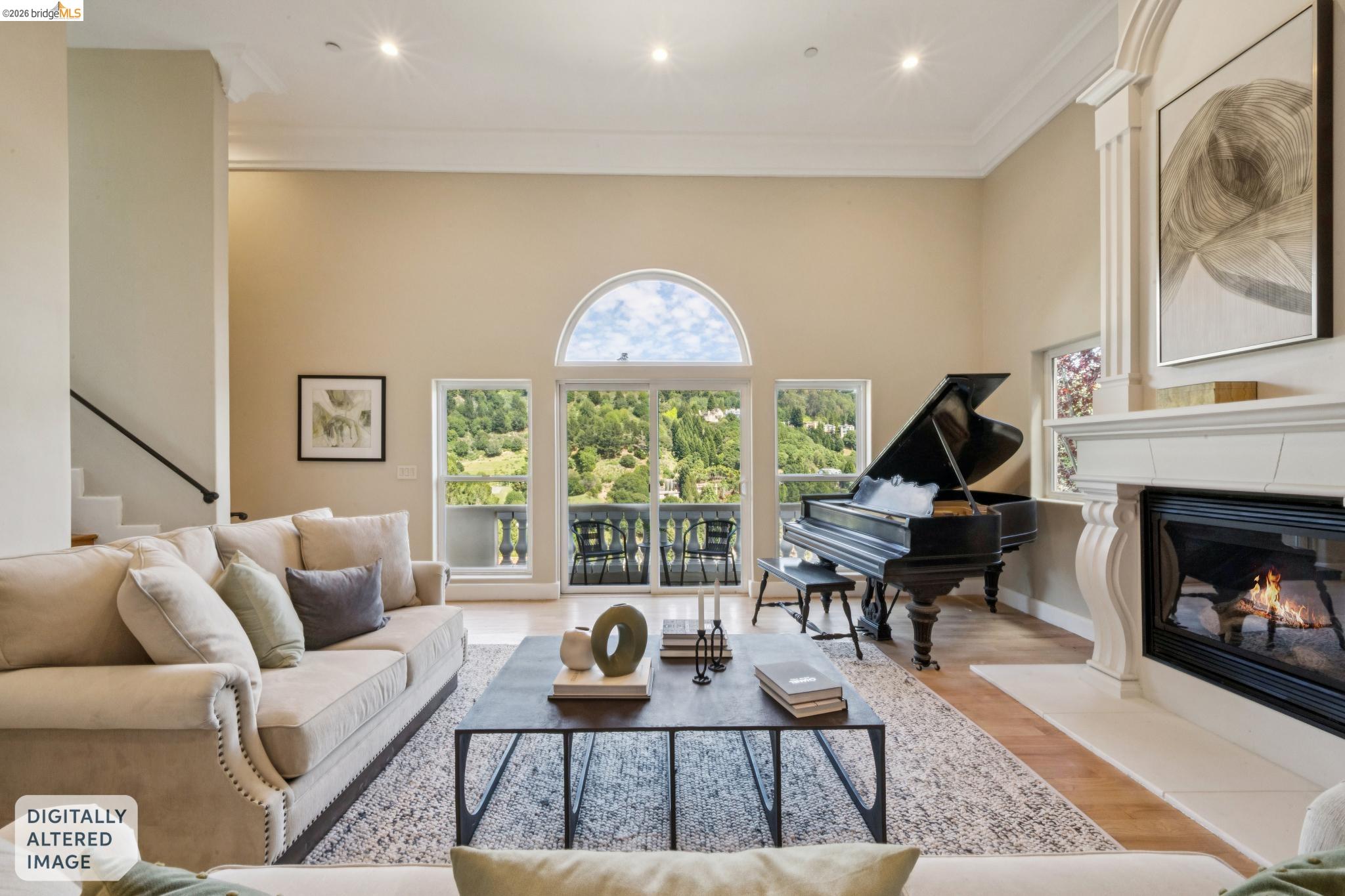 Detail Gallery Image 11 of 60 For 6929 Bristol Dr, Berkeley,  CA 94705 - 6 Beds | 4/1 Baths