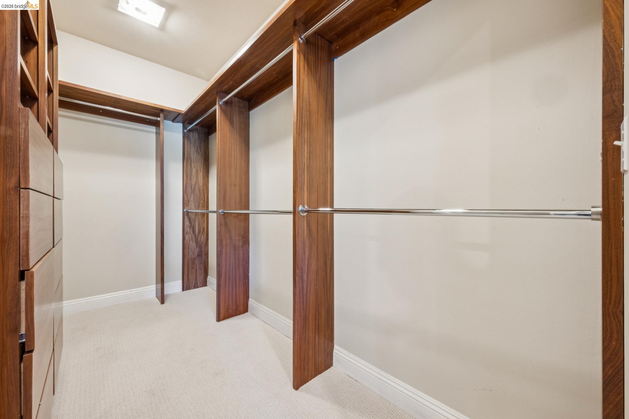 Detail Gallery Image 31 of 60 For 6929 Bristol Dr, Berkeley,  CA 94705 - 6 Beds | 4/1 Baths