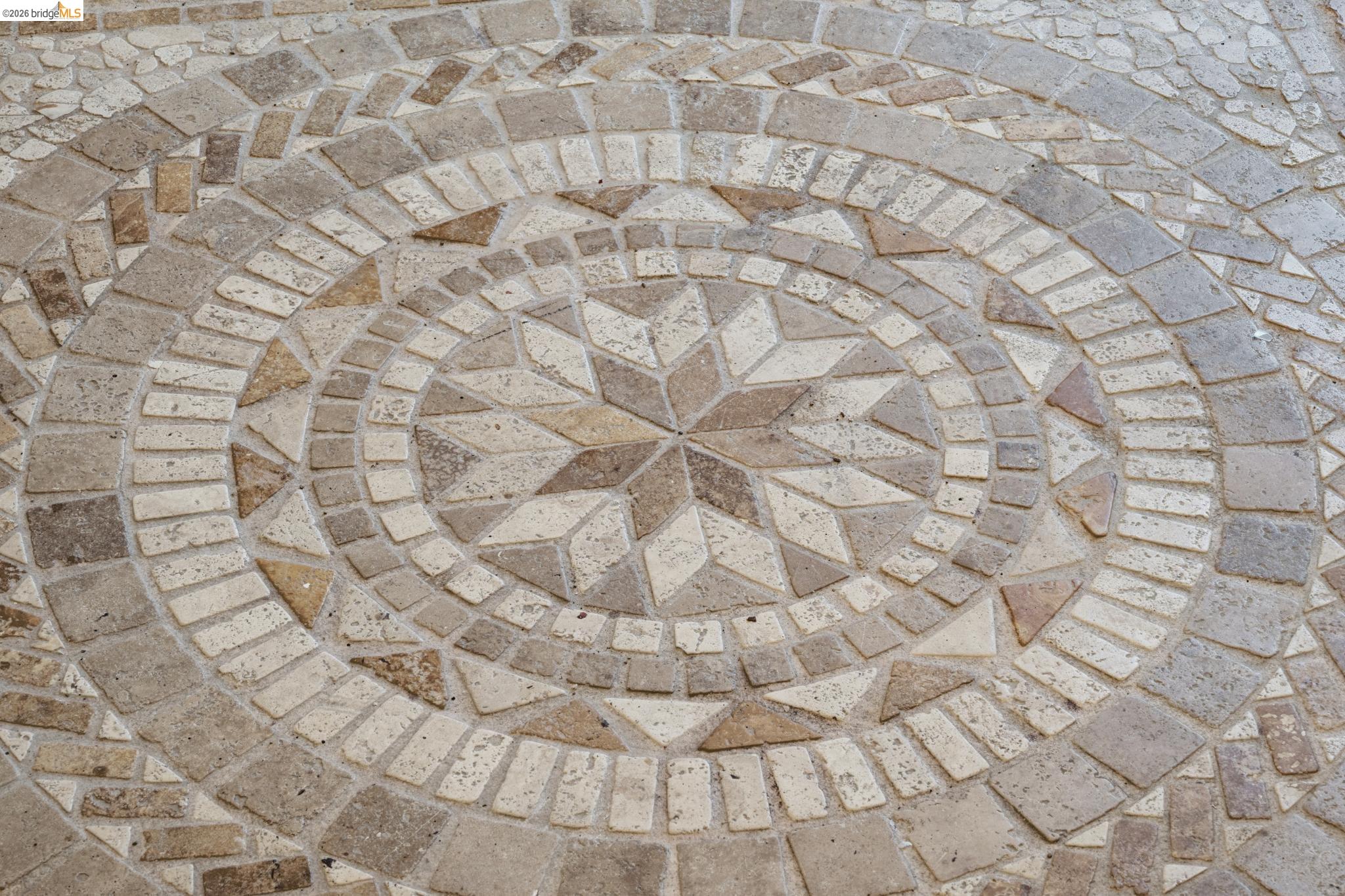 Detail Gallery Image 6 of 60 For 6929 Bristol Dr, Berkeley,  CA 94705 - 6 Beds | 4/1 Baths