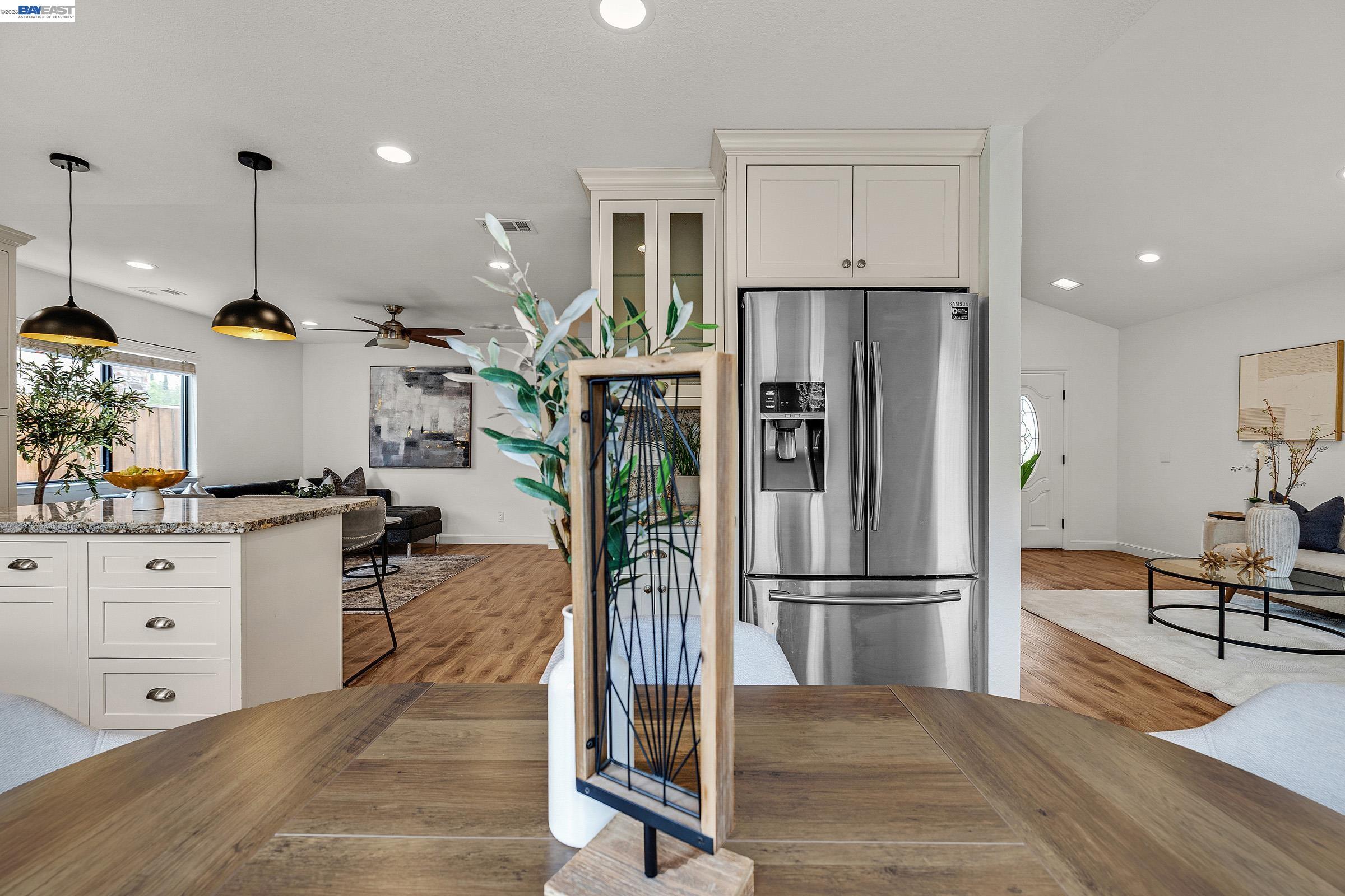 Detail Gallery Image 8 of 36 For 3286 Whitesand Court, San Jose,  CA 95148 - 3 Beds | 3 Baths