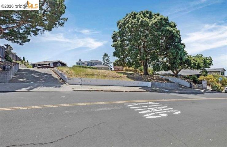 8246 Terrace Dr, El Cerrito CA 94530 — photo 6
