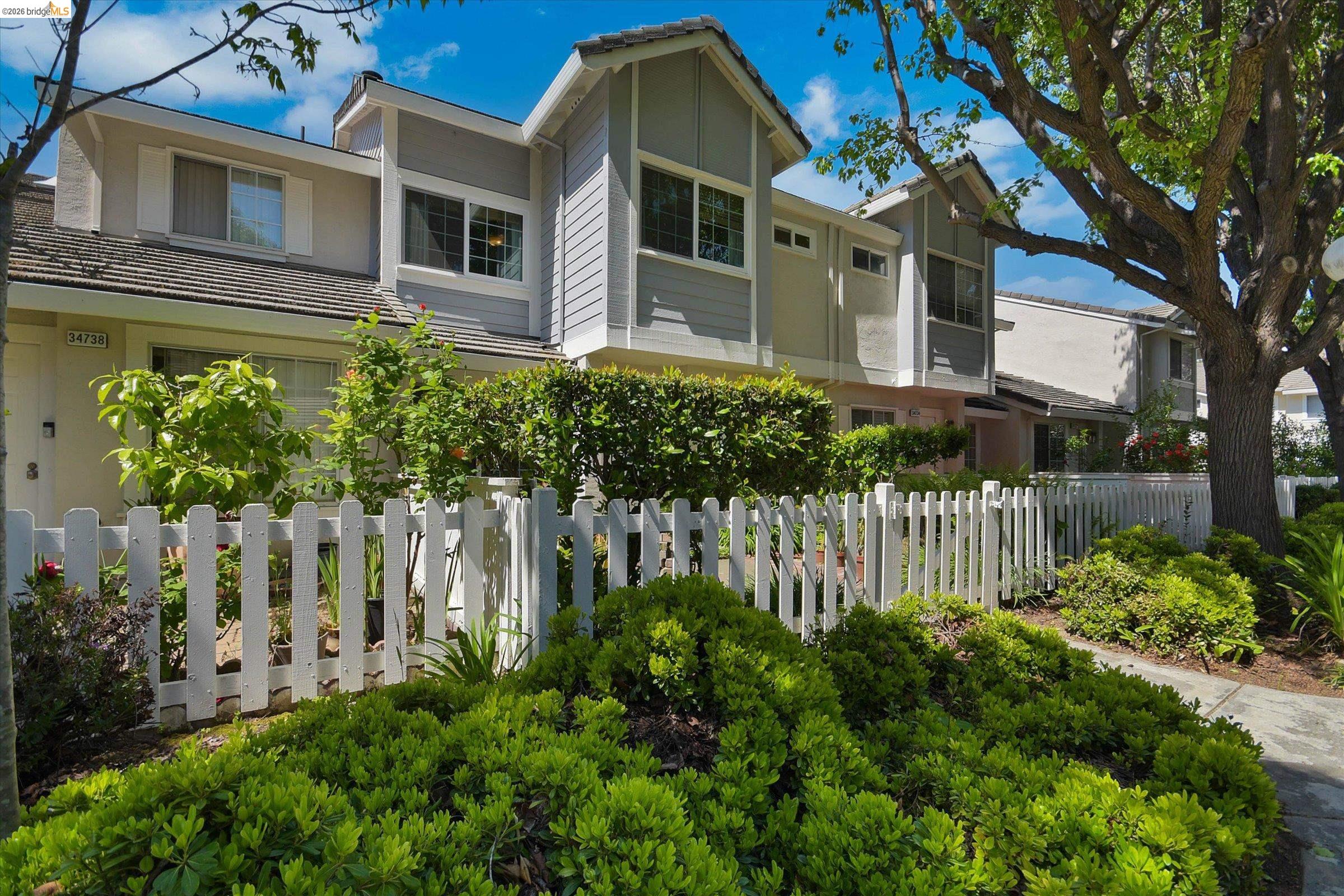 Photo #2: 41130499 Listing: Photo #2