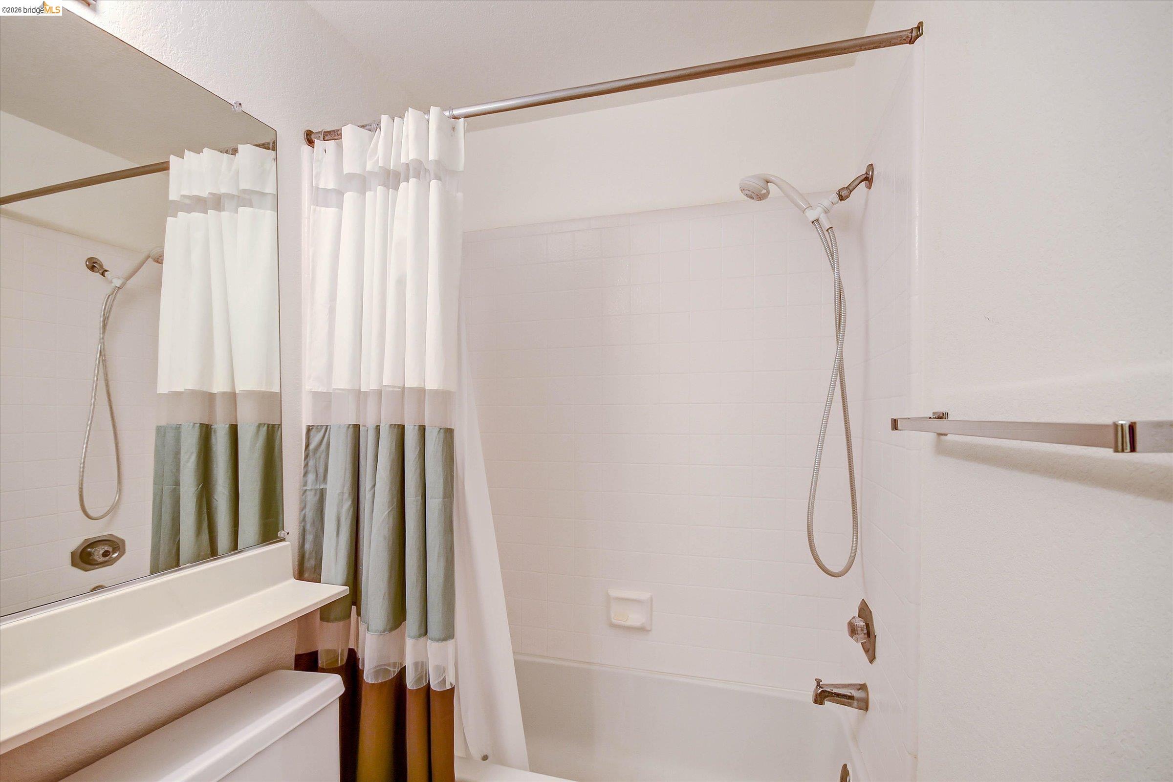 Photo #17: 41130499 Listing: Photo #17