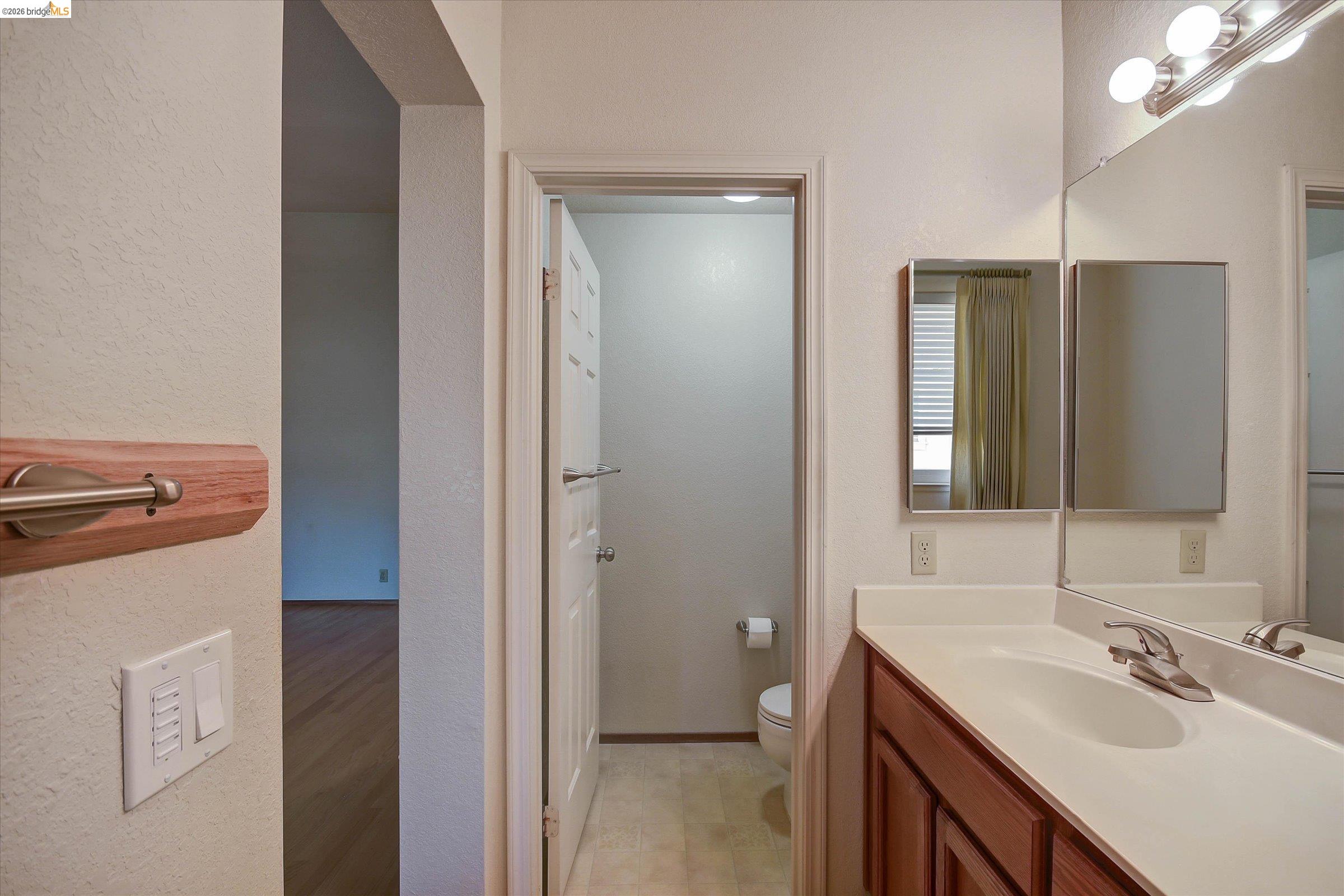 Photo #18: 41130499 Listing: Photo #18