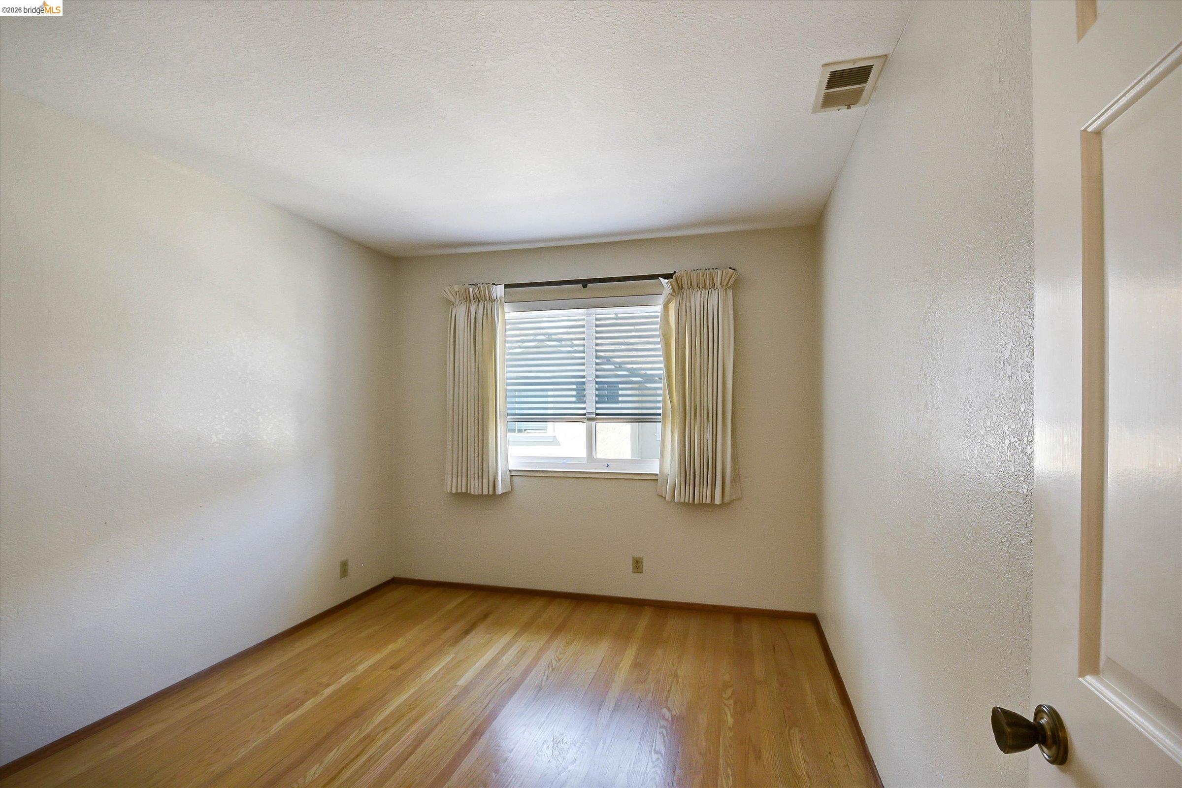 Photo #19: 41130499 Listing: Photo #19