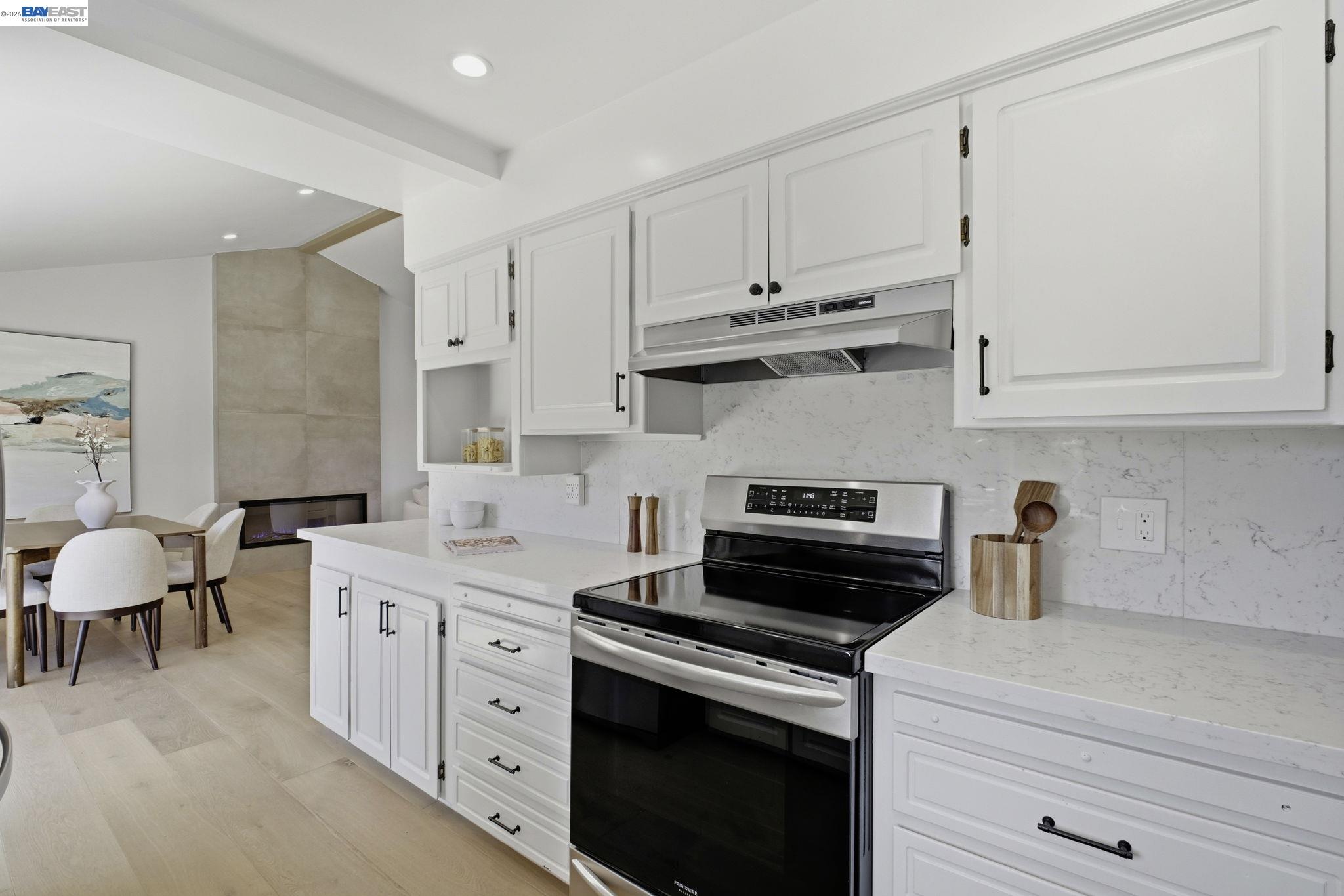 Detail Gallery Image 18 of 39 For 7574 Birkdale Dr, Newark,  CA 94560 - 5 Beds | 2/1 Baths