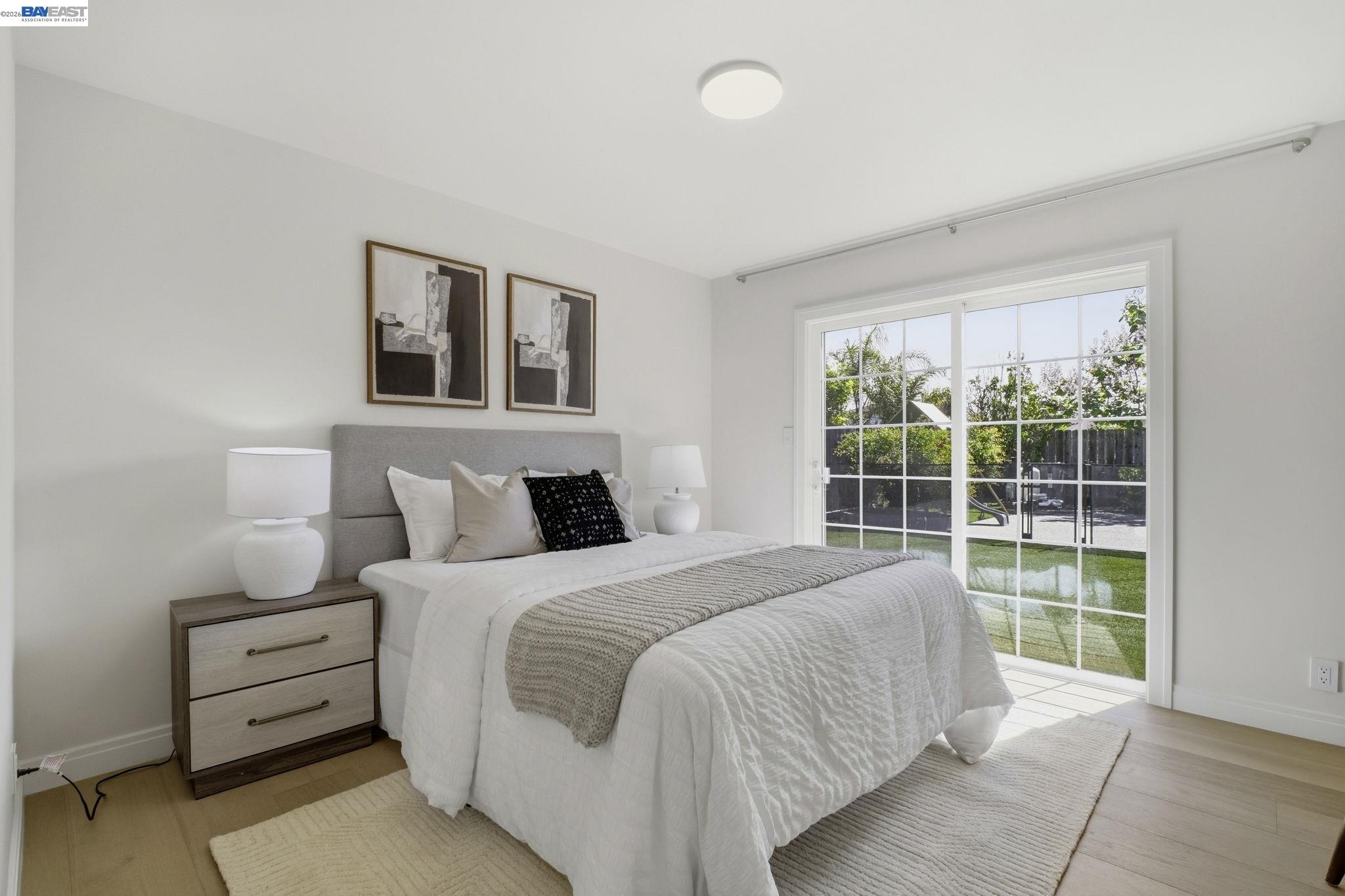 Detail Gallery Image 10 of 39 For 7574 Birkdale Dr, Newark,  CA 94560 - 5 Beds | 2/1 Baths