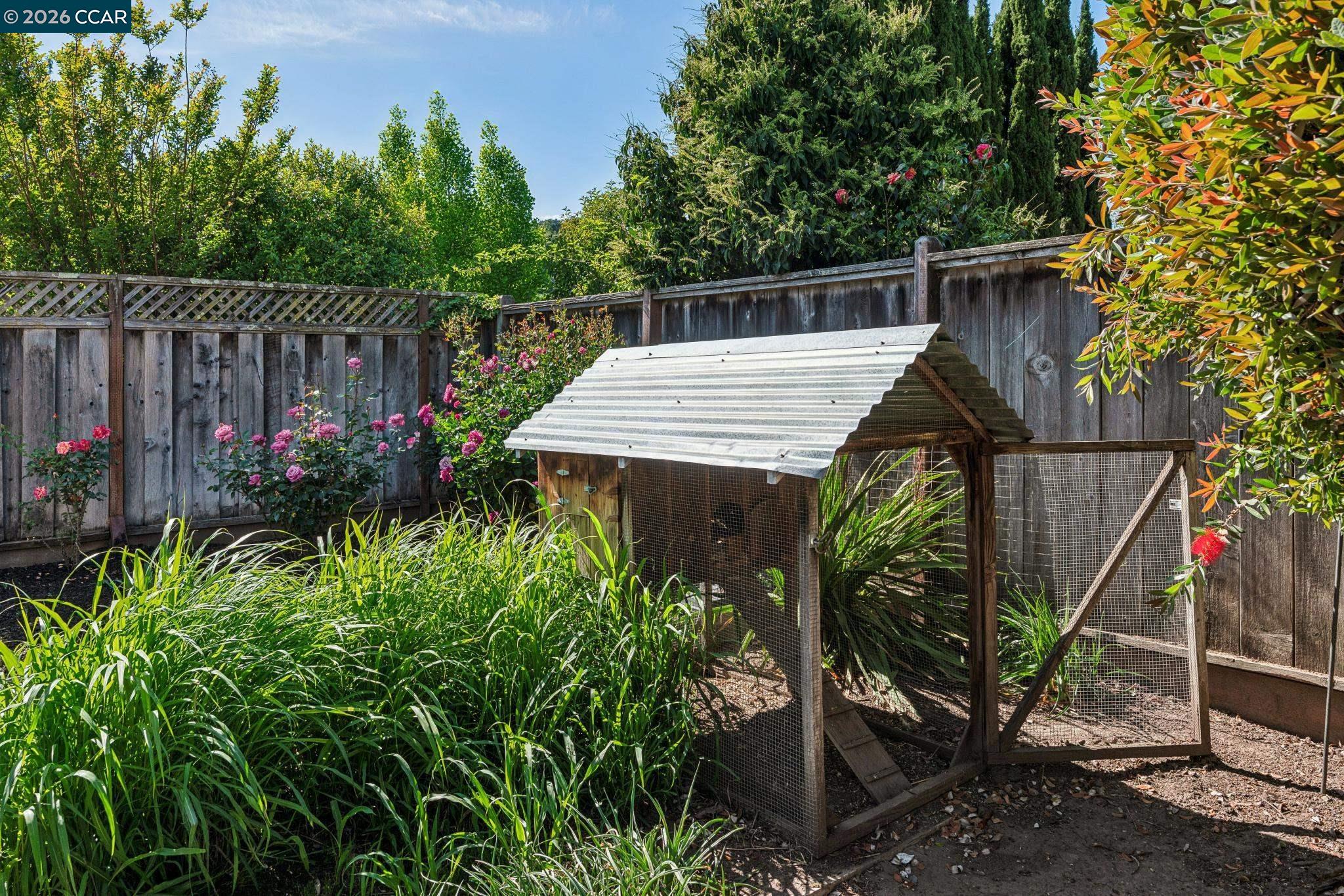 Detail Gallery Image 35 of 36 For 152 Tharp Dr, Moraga,  CA 94556 - 3 Beds | 3 Baths