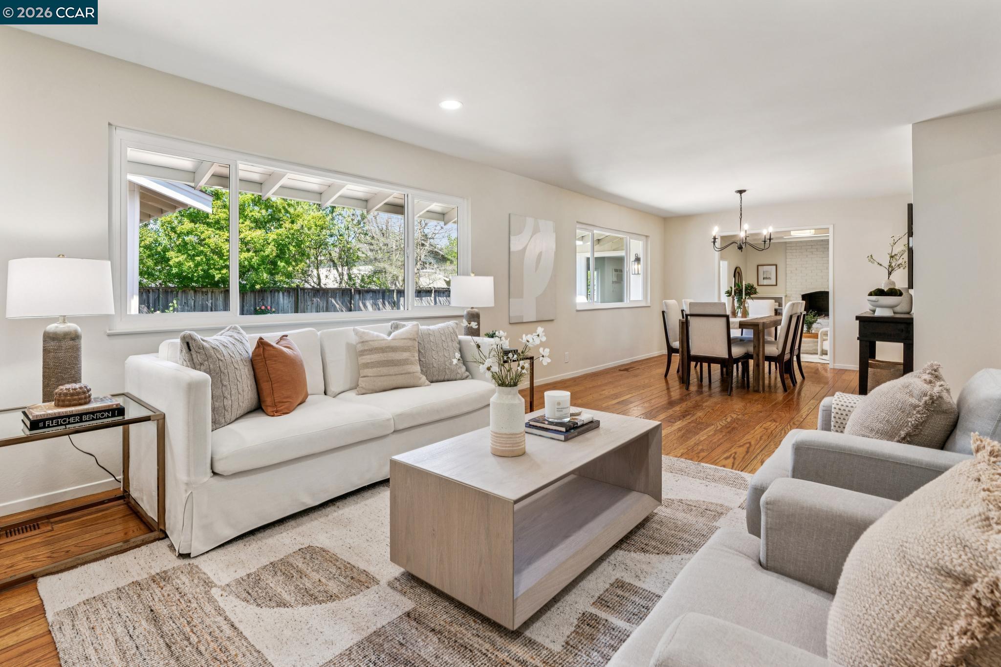 Detail Gallery Image 9 of 36 For 152 Tharp Dr, Moraga,  CA 94556 - 3 Beds | 3 Baths