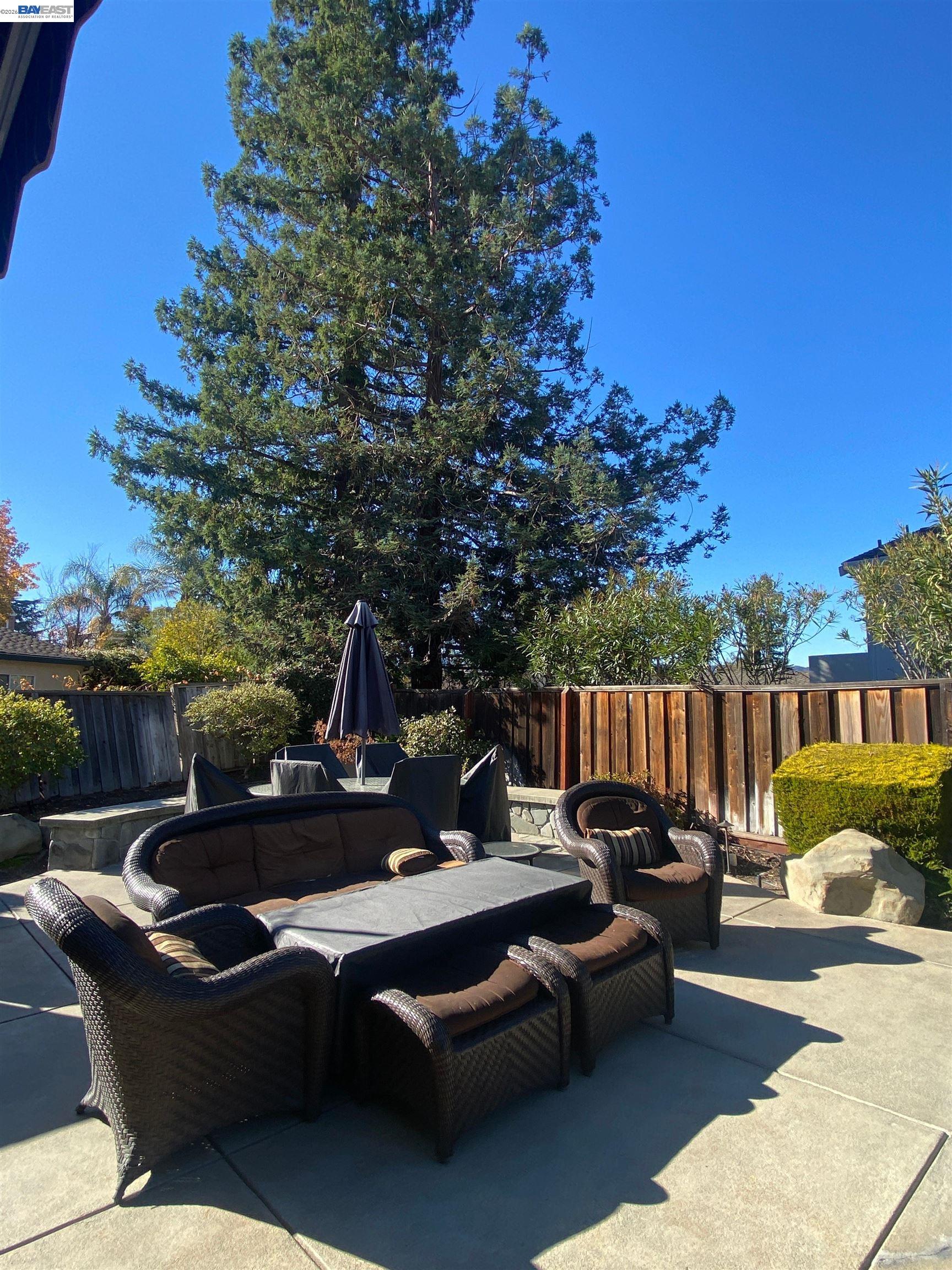 Detail Gallery Image 11 of 39 For 3253 Pomace Court, Pleasanton,  CA 94566 - 4 Beds | 2/1 Baths