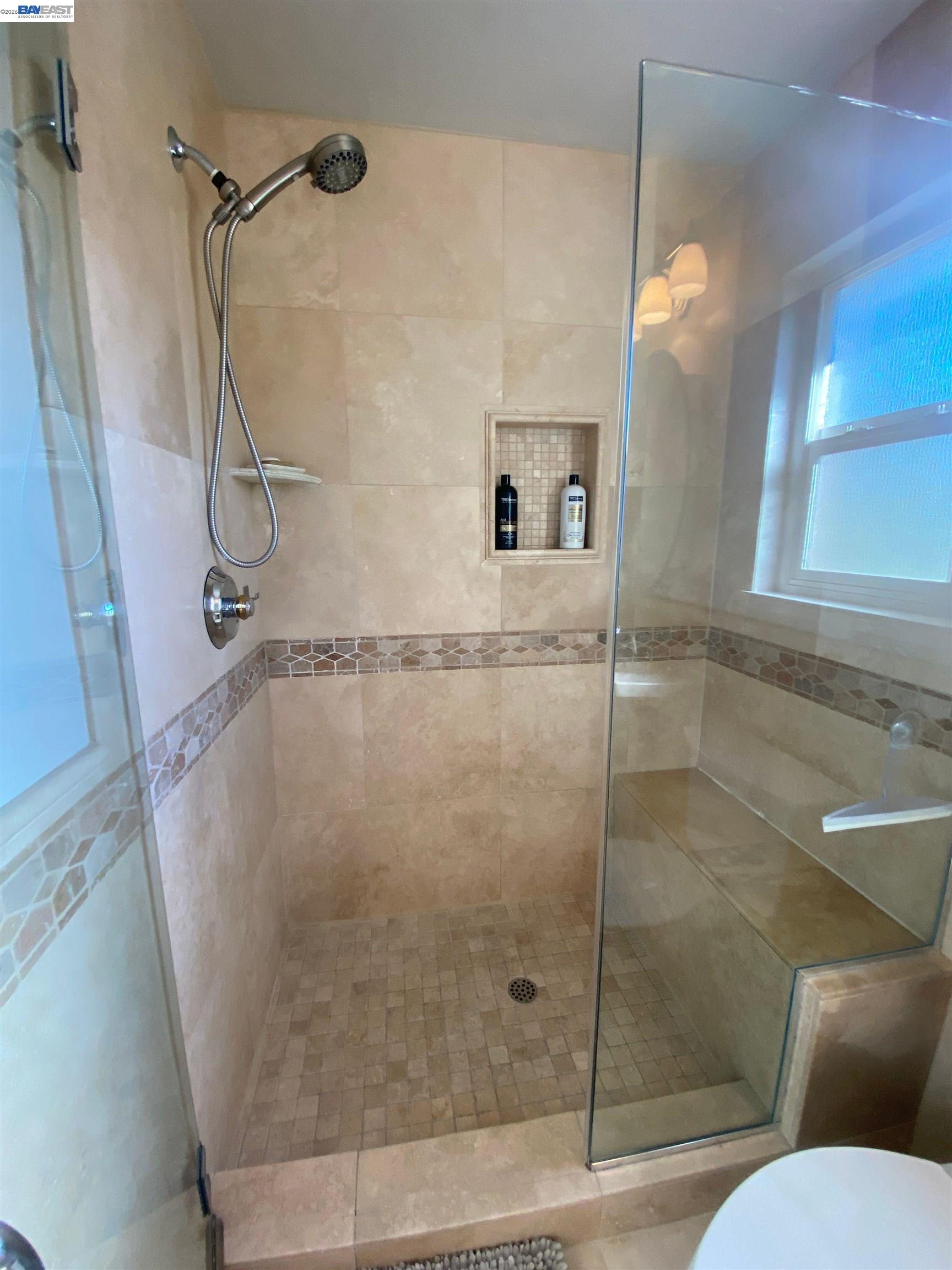 Detail Gallery Image 13 of 39 For 3253 Pomace Court, Pleasanton,  CA 94566 - 4 Beds | 2/1 Baths