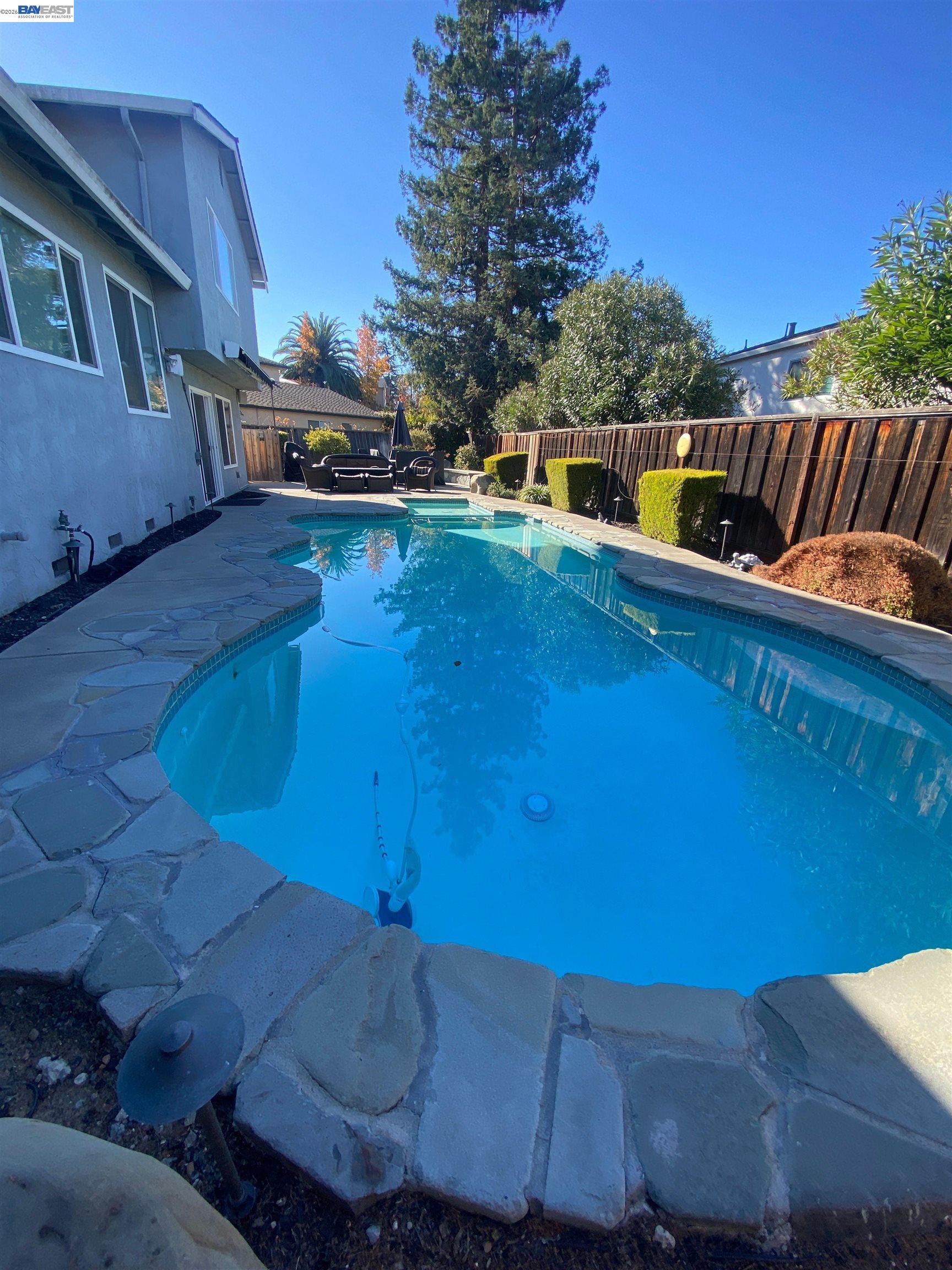 Detail Gallery Image 8 of 39 For 3253 Pomace Court, Pleasanton,  CA 94566 - 4 Beds | 2/1 Baths