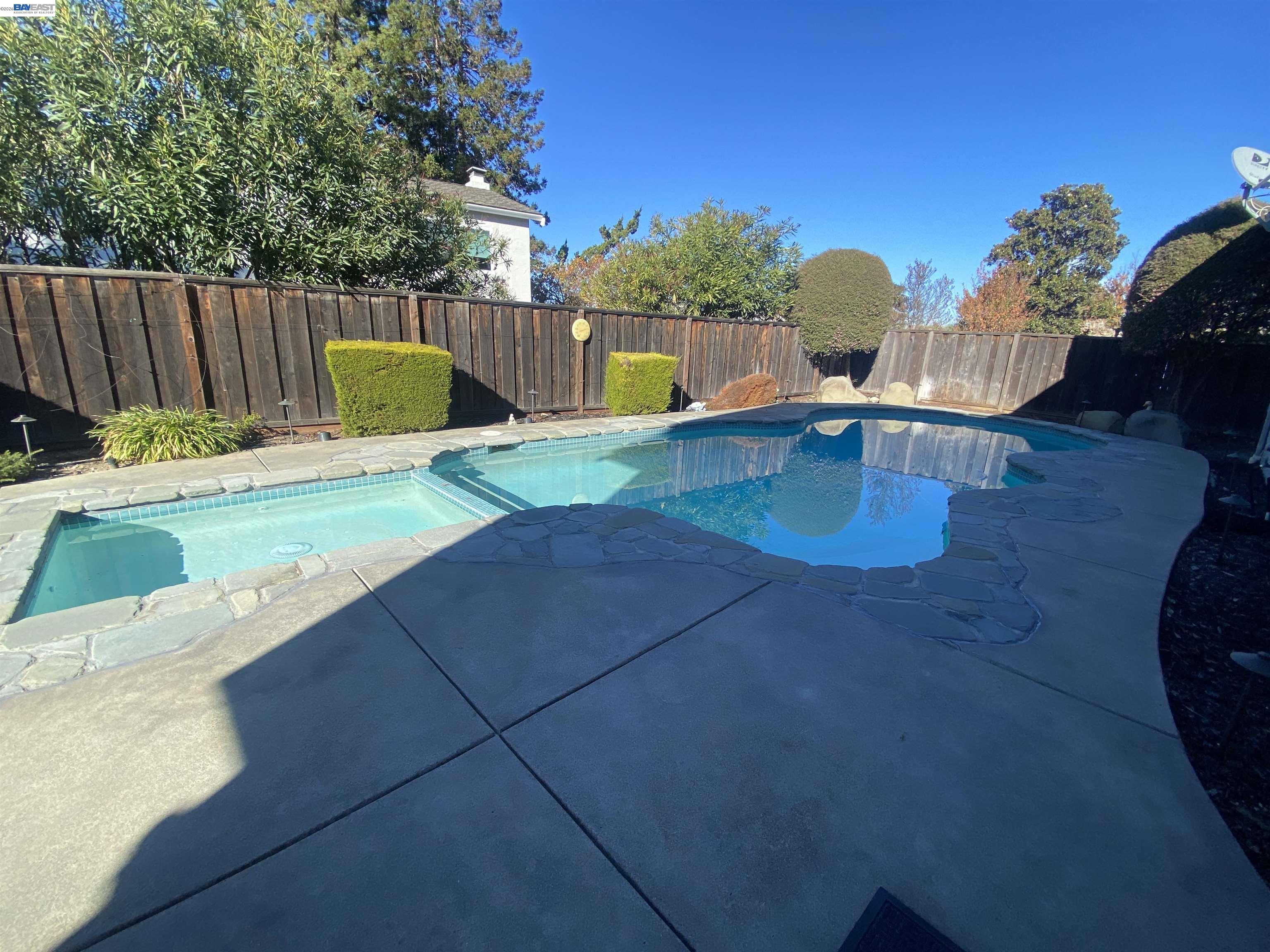 Detail Gallery Image 10 of 39 For 3253 Pomace Court, Pleasanton,  CA 94566 - 4 Beds | 2/1 Baths