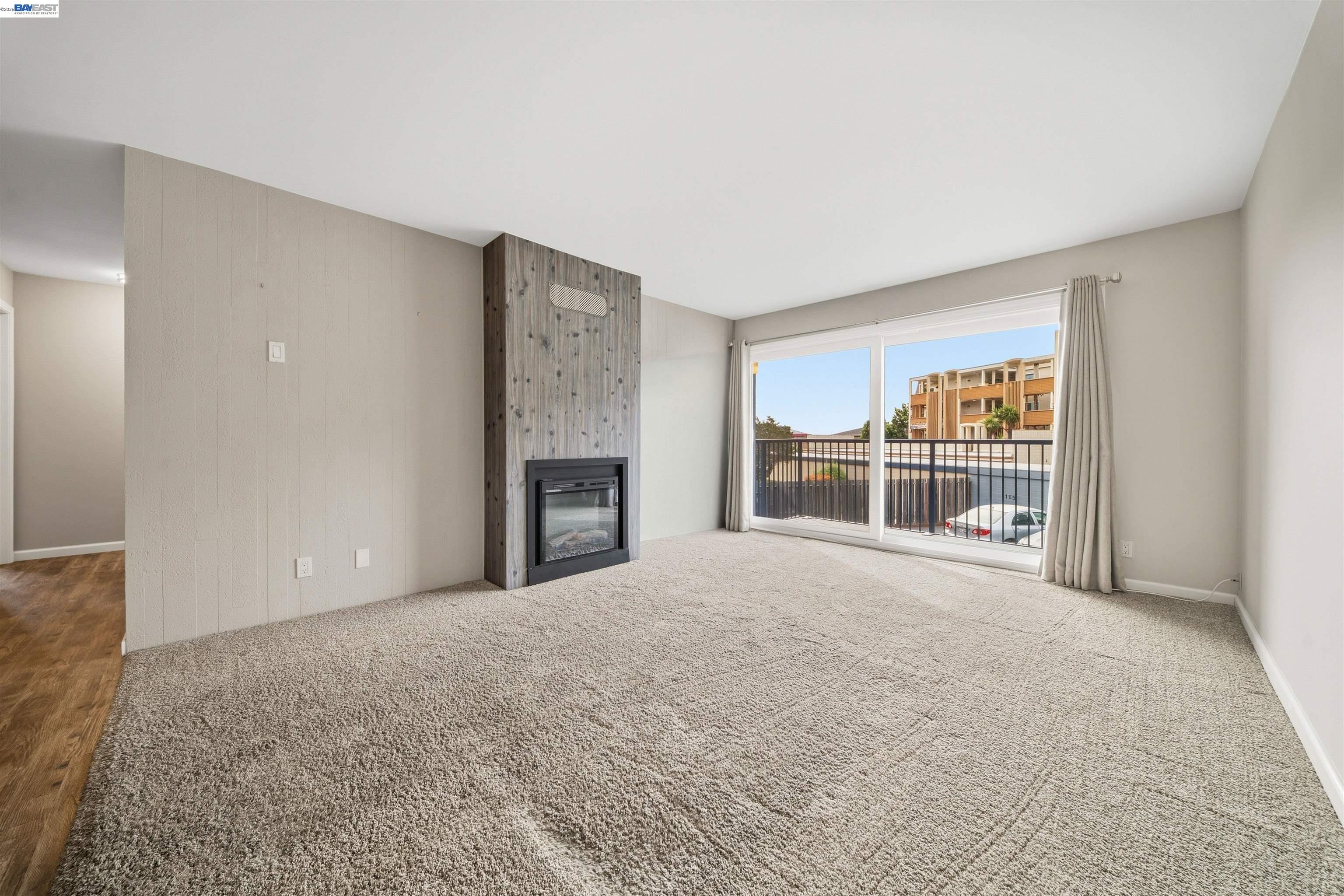 Photo #2: 41130506 Listing: Photo #2