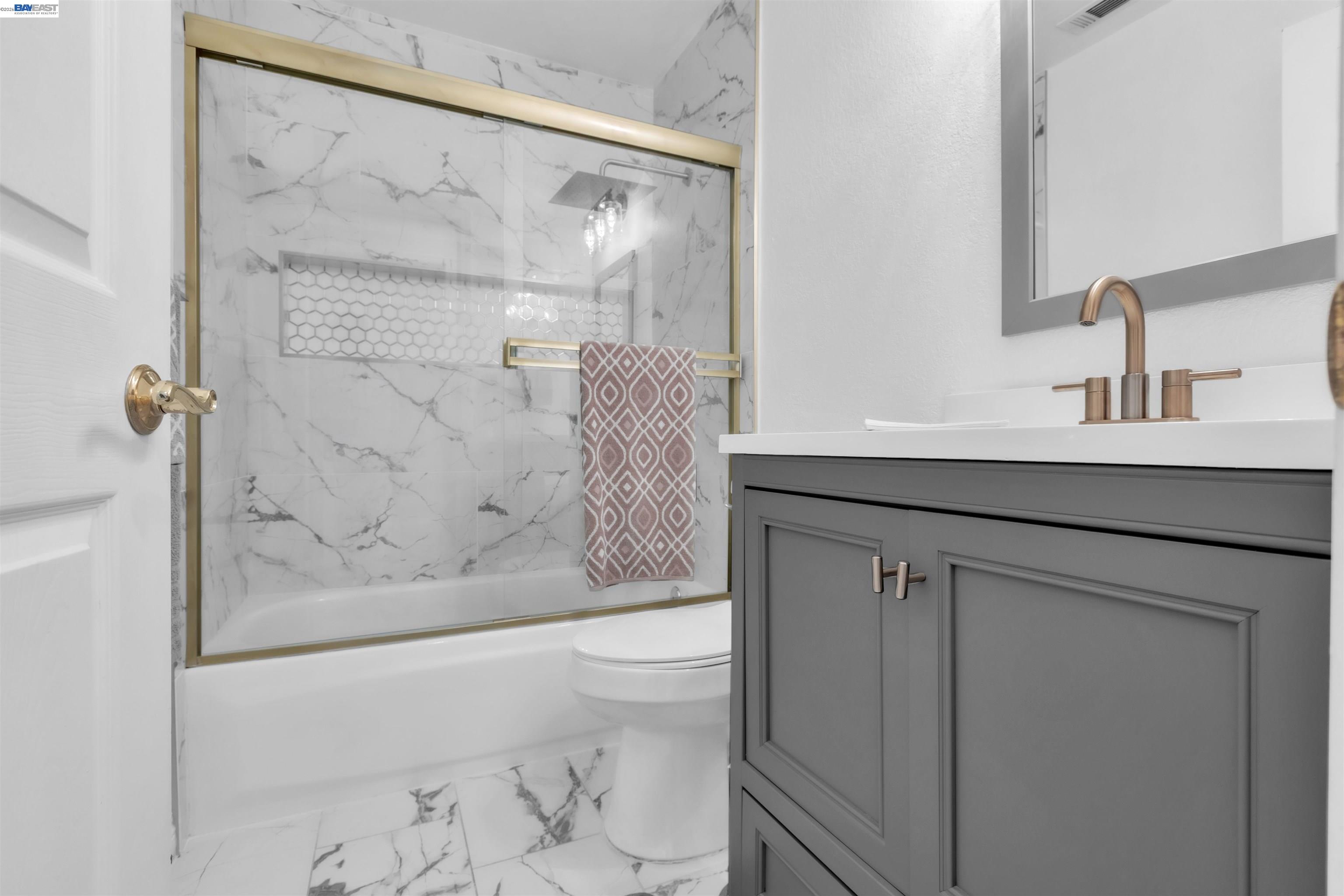 Detail Gallery Image 17 of 60 For 4420 Belvedere Way, Antioch,  CA 94509 - 4 Beds | 3 Baths