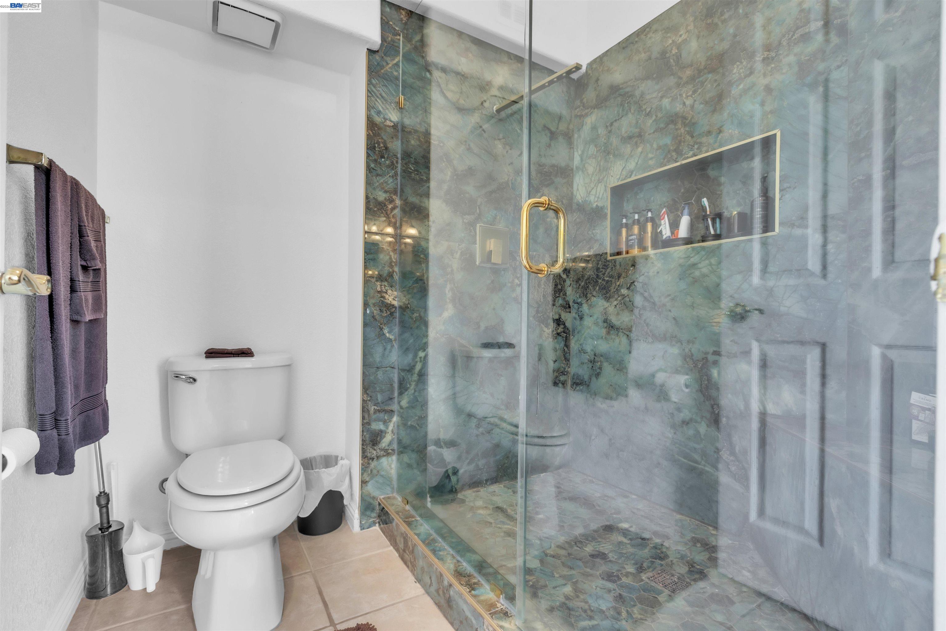 Detail Gallery Image 8 of 60 For 4420 Belvedere Way, Antioch,  CA 94509 - 4 Beds | 3 Baths