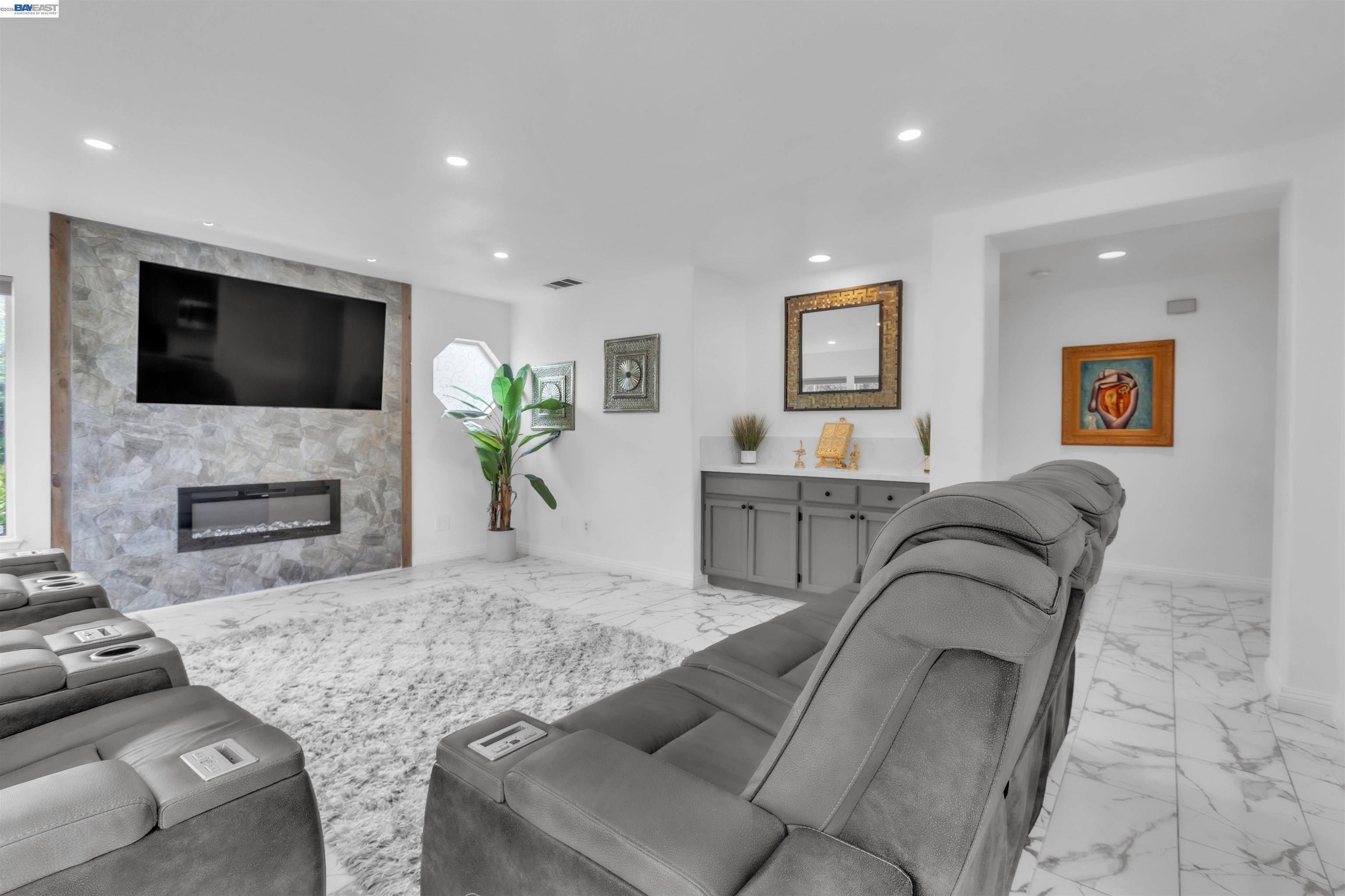 Detail Gallery Image 9 of 60 For 4420 Belvedere Way, Antioch,  CA 94509 - 4 Beds | 3 Baths