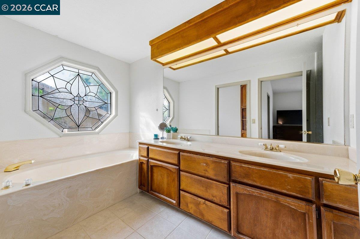 Detail Gallery Image 16 of 31 For 18278 Hummingbird Dr, Penn Valley,  CA 95946 - 3 Beds | 2 Baths