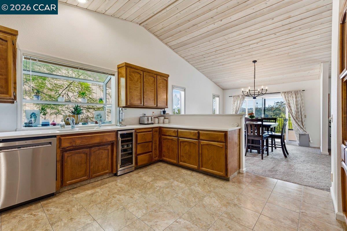 Detail Gallery Image 7 of 31 For 18278 Hummingbird Dr, Penn Valley,  CA 95946 - 3 Beds | 2 Baths