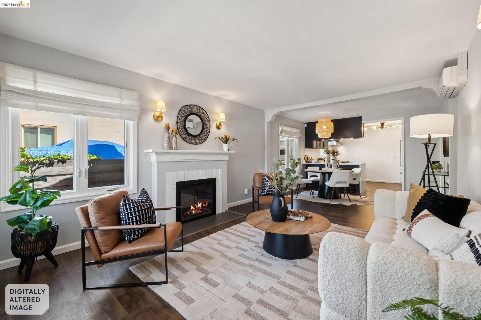 Detail Gallery Image 4 of 52 For 2564 35th Ave, Oakland,  CA 94601 - 3 Beds | 2 Baths