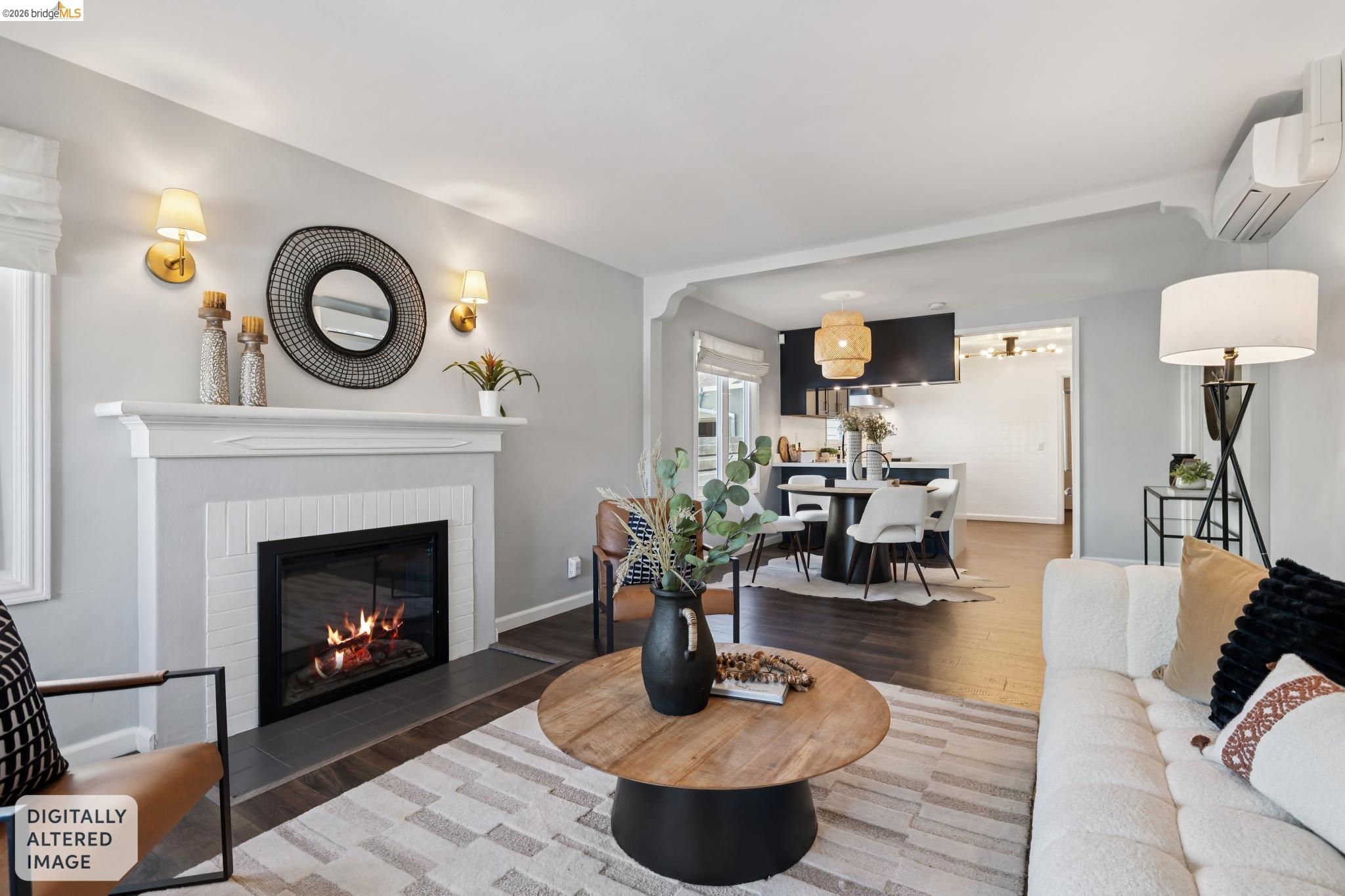 Detail Gallery Image 5 of 52 For 2564 35th Ave, Oakland,  CA 94601 - 3 Beds | 2 Baths