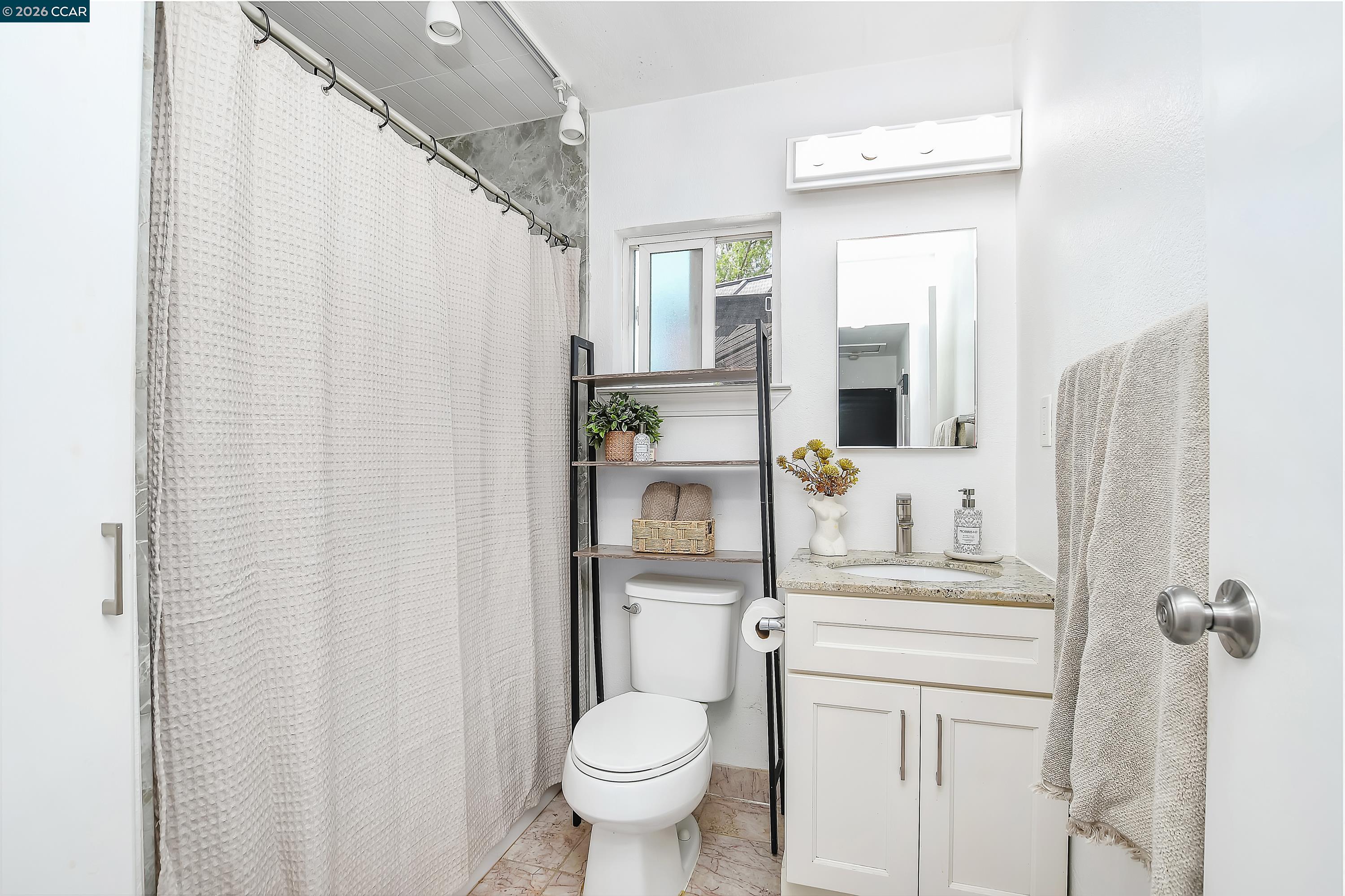 Detail Gallery Image 14 of 17 For 66 E Bolton Rd, Oakley,  CA 94561 - 2 Beds | 1 Baths