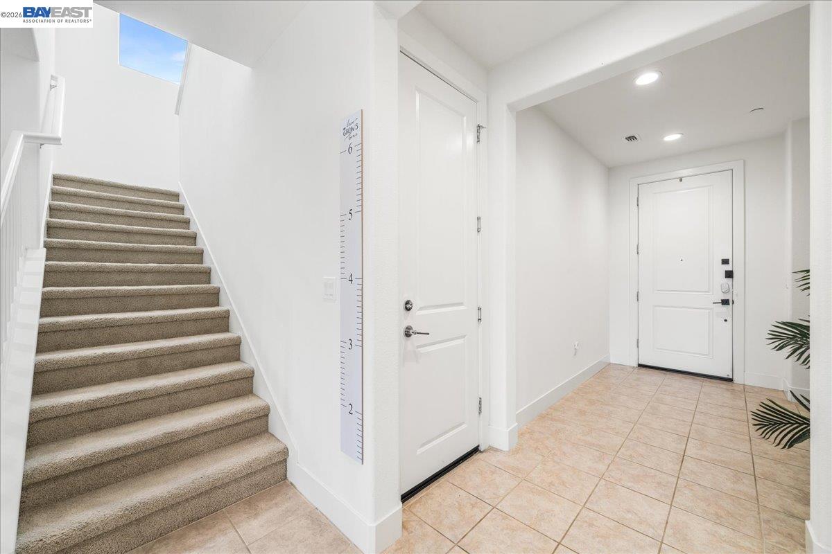 Detail Gallery Image 25 of 54 For 405 Wayland Loop, Livermore,  CA 94550 - 5 Beds | 4 Baths