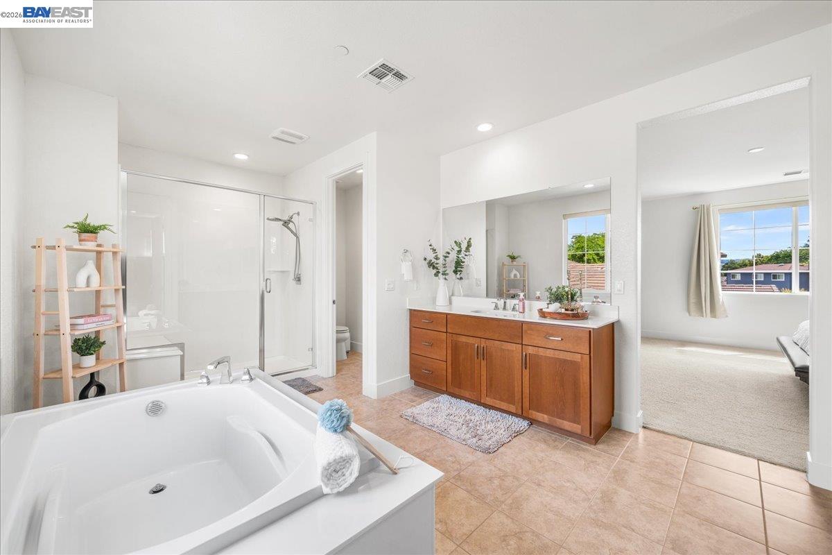 Detail Gallery Image 29 of 54 For 405 Wayland Loop, Livermore,  CA 94550 - 5 Beds | 4 Baths