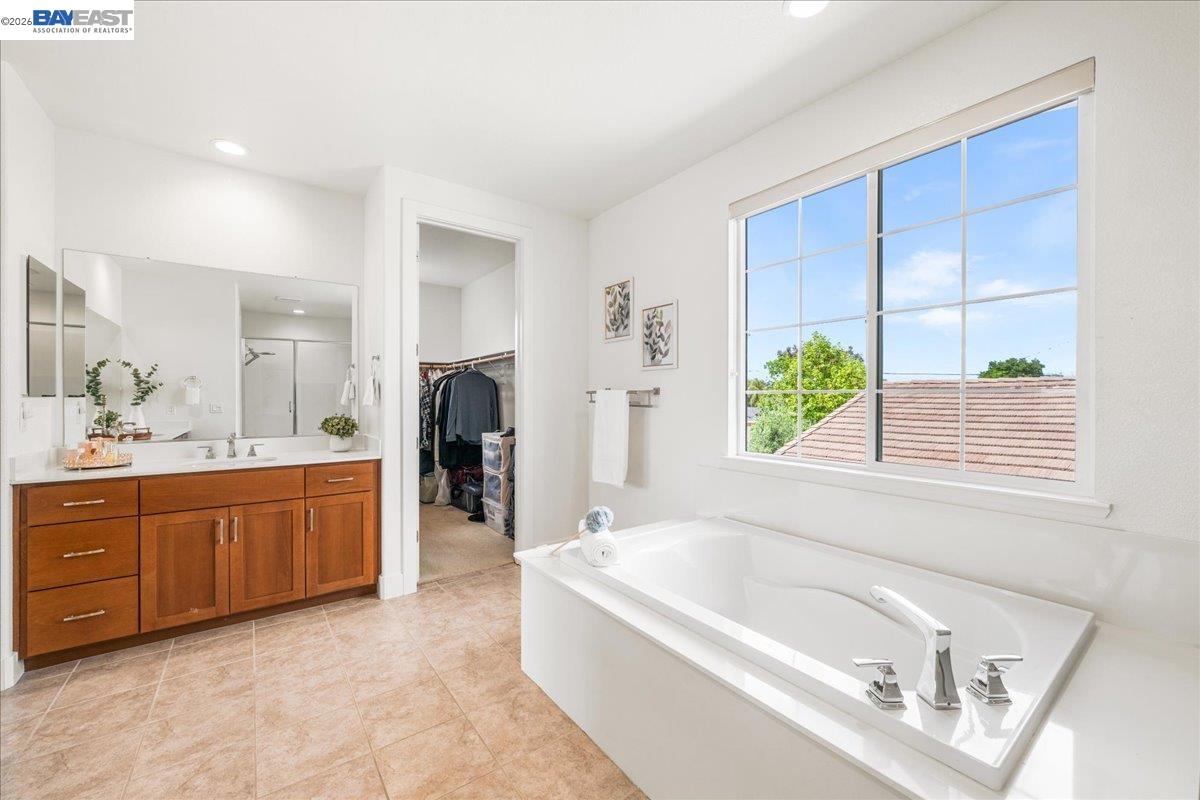 Detail Gallery Image 31 of 54 For 405 Wayland Loop, Livermore,  CA 94550 - 5 Beds | 4 Baths