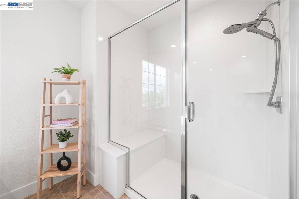 Detail Gallery Image 33 of 54 For 405 Wayland Loop, Livermore,  CA 94550 - 5 Beds | 4 Baths