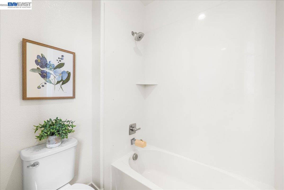 Detail Gallery Image 43 of 54 For 405 Wayland Loop, Livermore,  CA 94550 - 5 Beds | 4 Baths