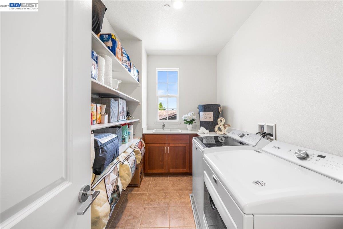 Detail Gallery Image 46 of 54 For 405 Wayland Loop, Livermore,  CA 94550 - 5 Beds | 4 Baths