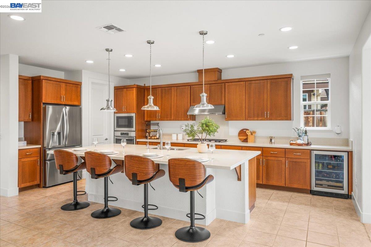 Detail Gallery Image 8 of 54 For 405 Wayland Loop, Livermore,  CA 94550 - 5 Beds | 4 Baths