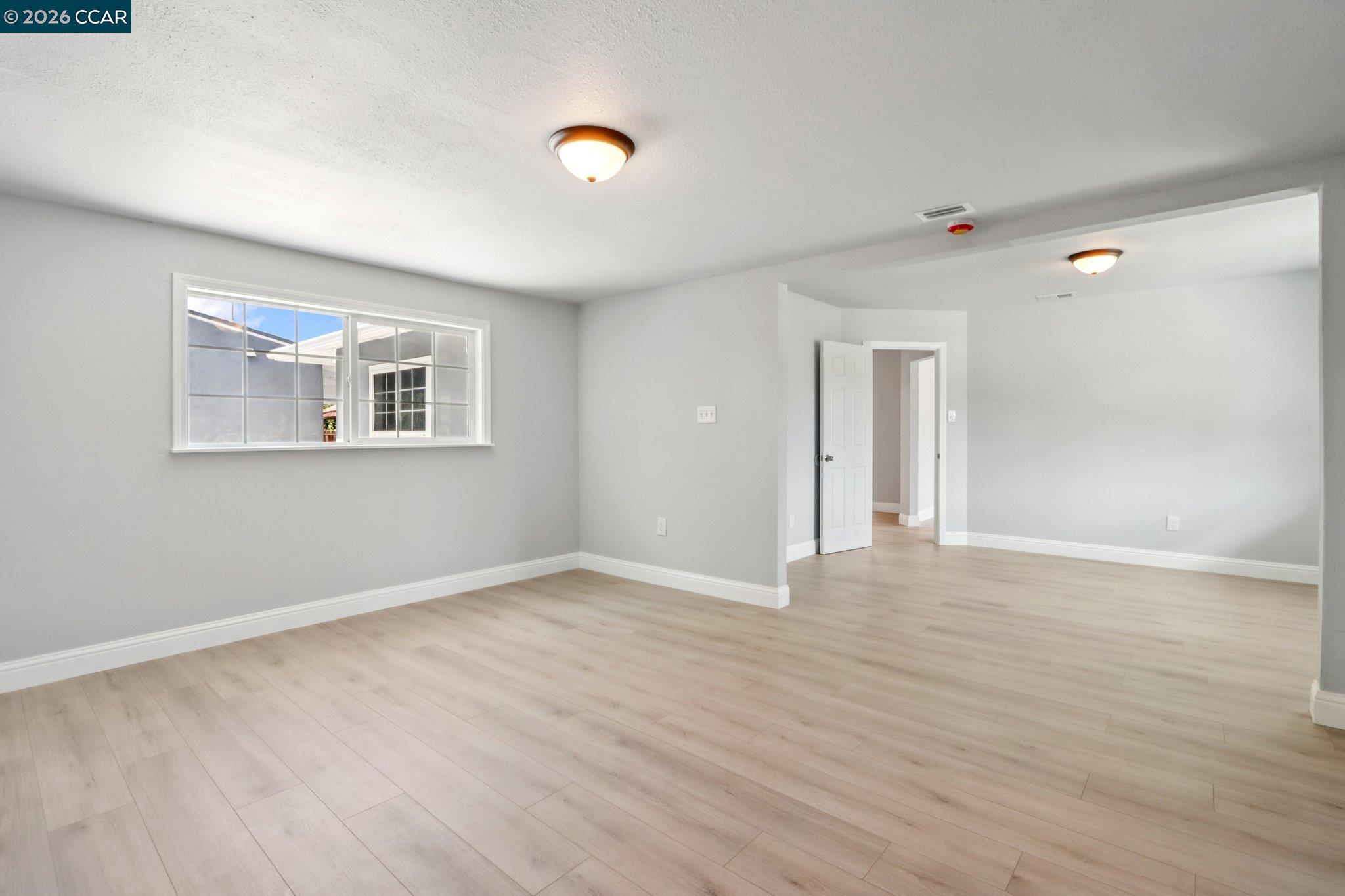 Detail Gallery Image 30 of 42 For 105 Phelan Ave, Vallejo,  CA 94590 - 3 Beds | 1 Baths