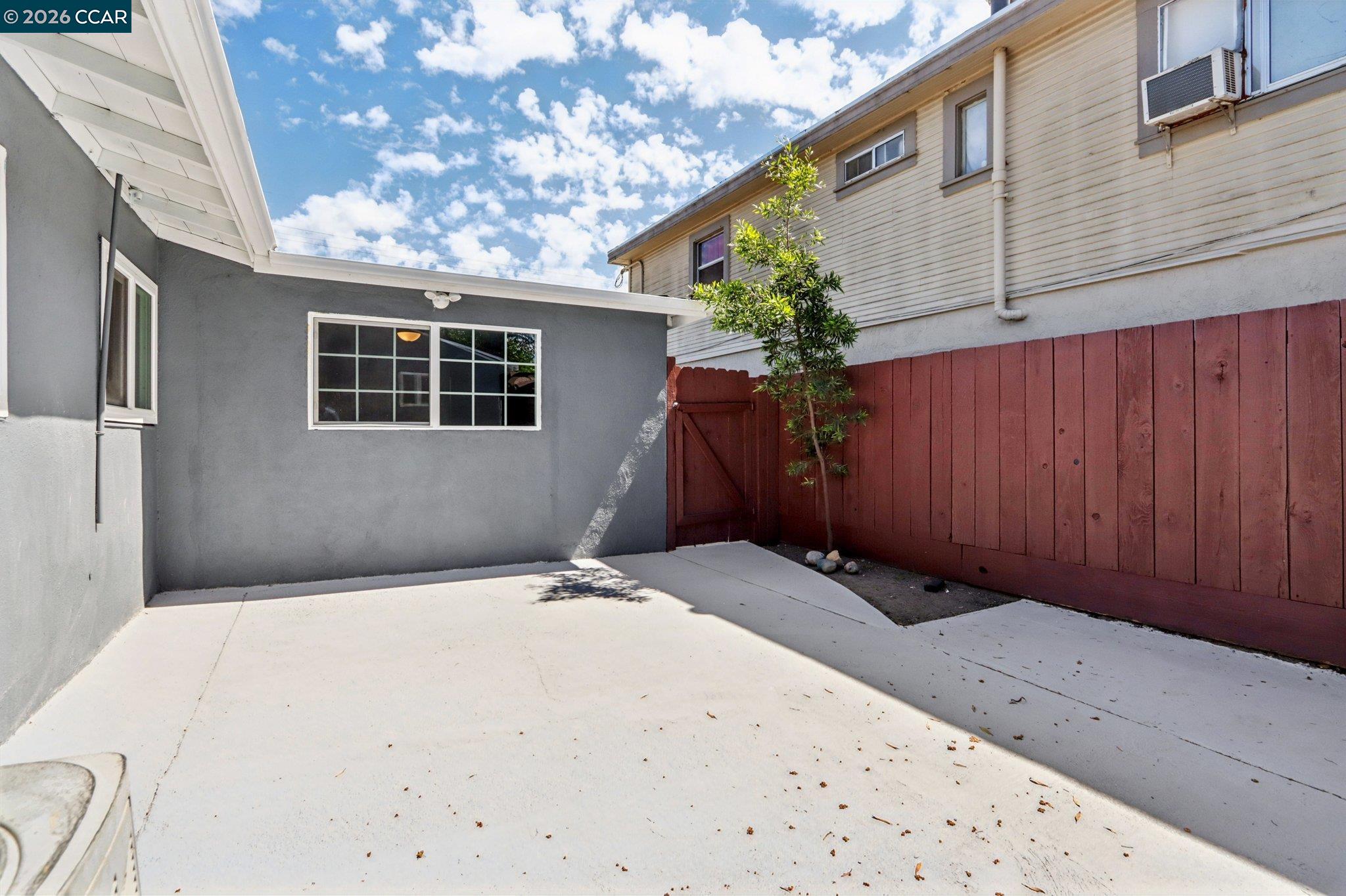 Detail Gallery Image 36 of 42 For 105 Phelan Ave, Vallejo,  CA 94590 - 3 Beds | 1 Baths