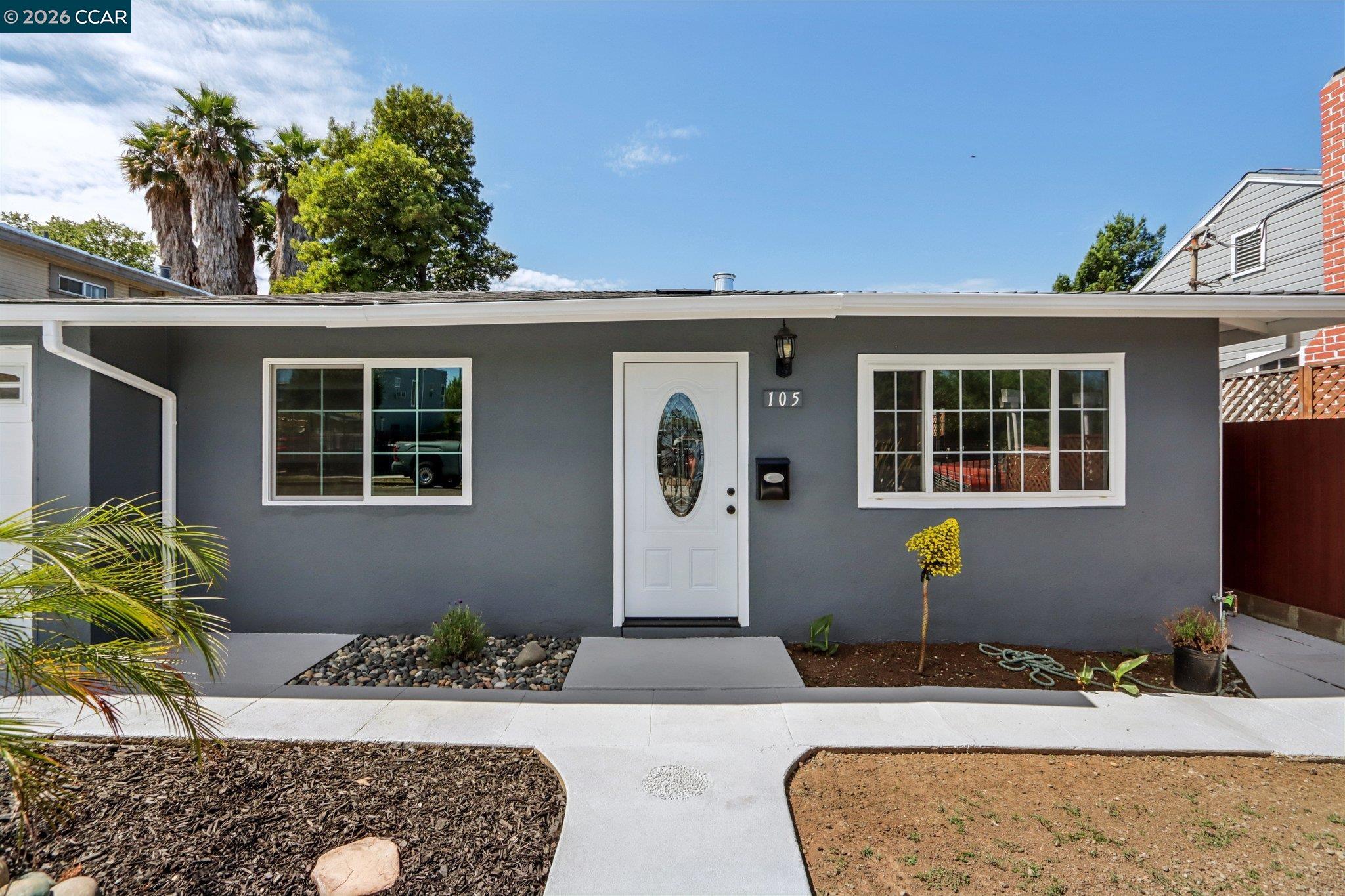 Detail Gallery Image 9 of 42 For 105 Phelan Ave, Vallejo,  CA 94590 - 3 Beds | 1 Baths