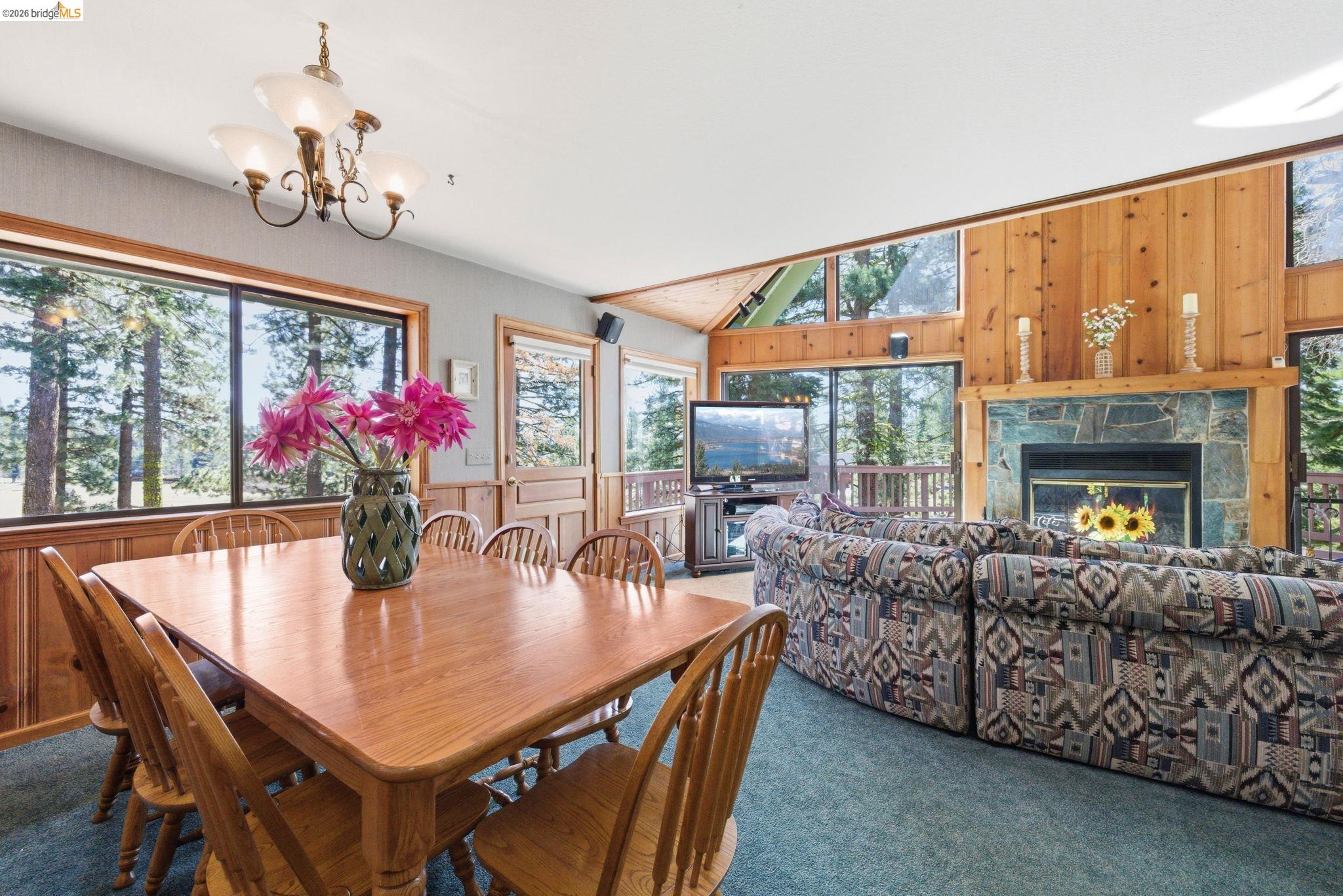 Detail Gallery Image 11 of 44 For 675 Skyline Dr, Arnold,  CA 95223 - 3 Beds | 3 Baths