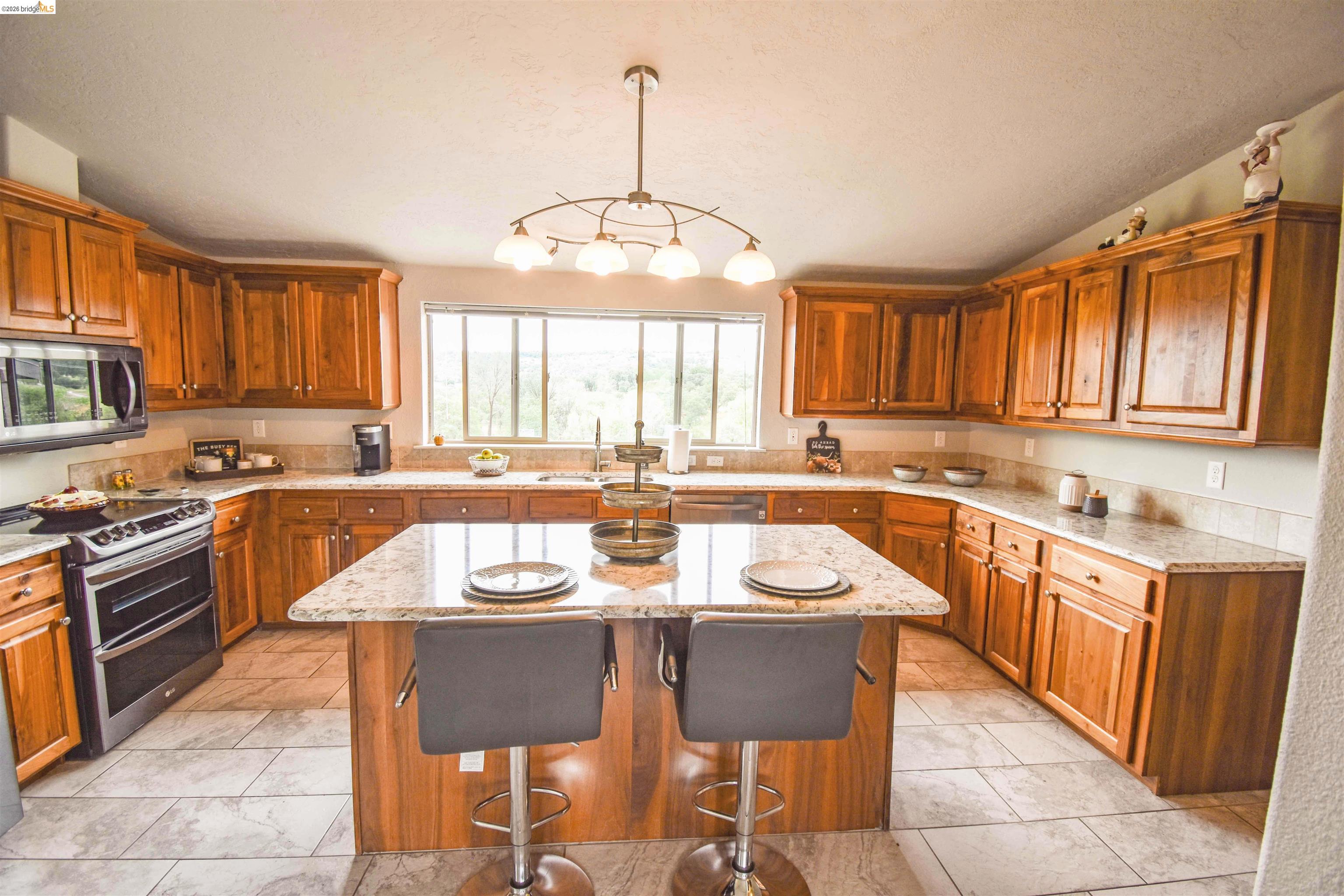 9955 Bell Mooney Rd, Jamestown, CA, 95327