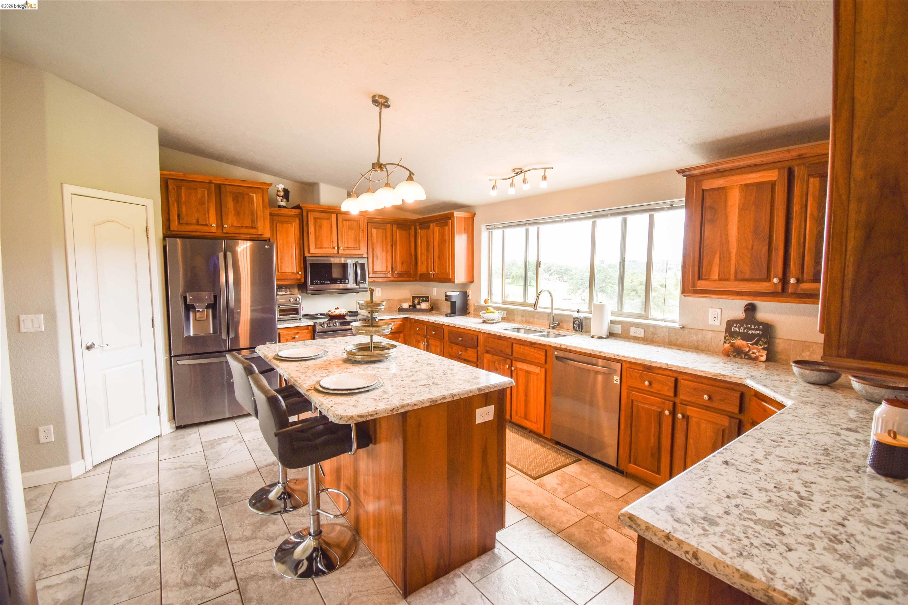 9955 Bell Mooney Rd, Jamestown, CA, 95327