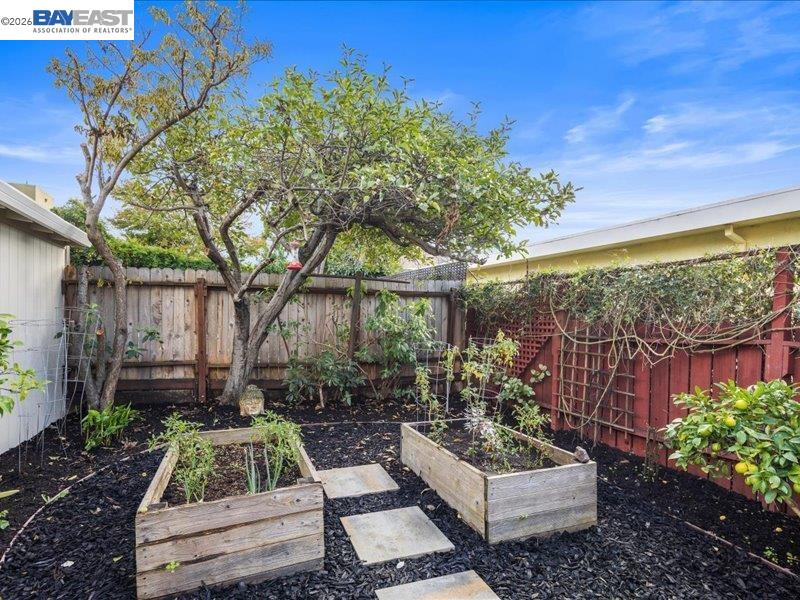 Detail Gallery Image 13 of 18 For 2924 Morcom Ave, Oakland,  CA 94619-3316 - – Beds | – Baths