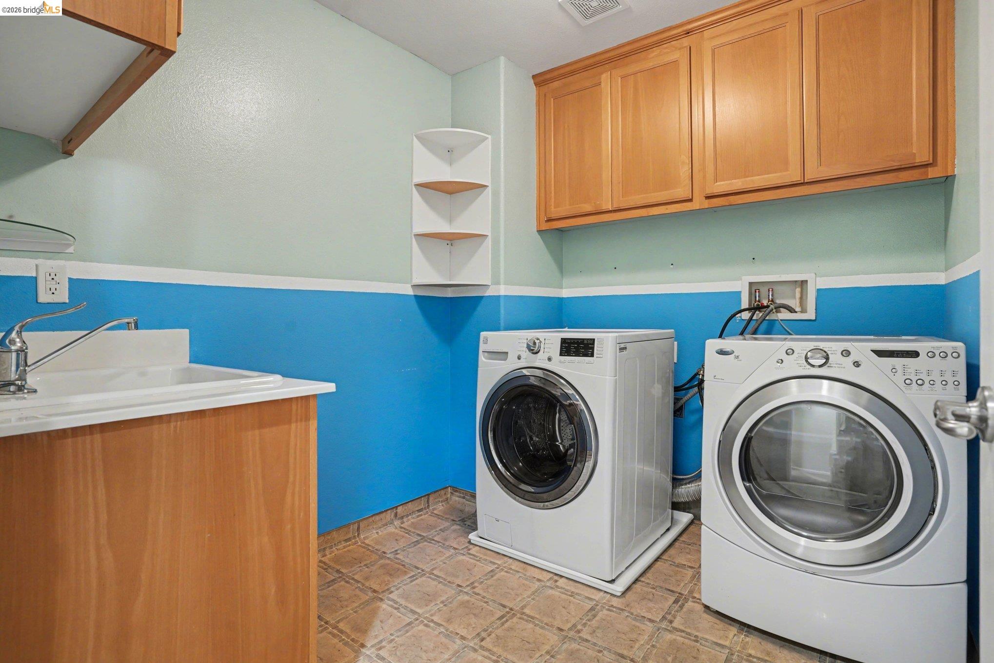 Detail Gallery Image 21 of 58 For 3341 Park Ridge Dr, North Richmond,  CA 94806 - 5 Beds | 4 Baths