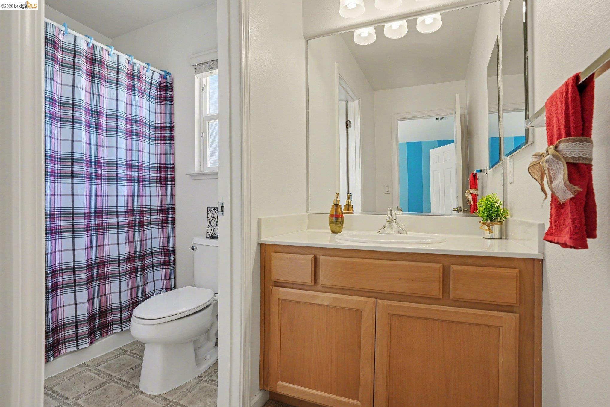 Detail Gallery Image 40 of 58 For 3341 Park Ridge Dr, North Richmond,  CA 94806 - 5 Beds | 4 Baths