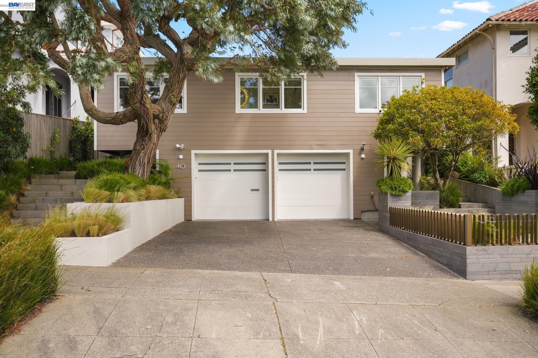 Front Image Thumbnail for BE41130568