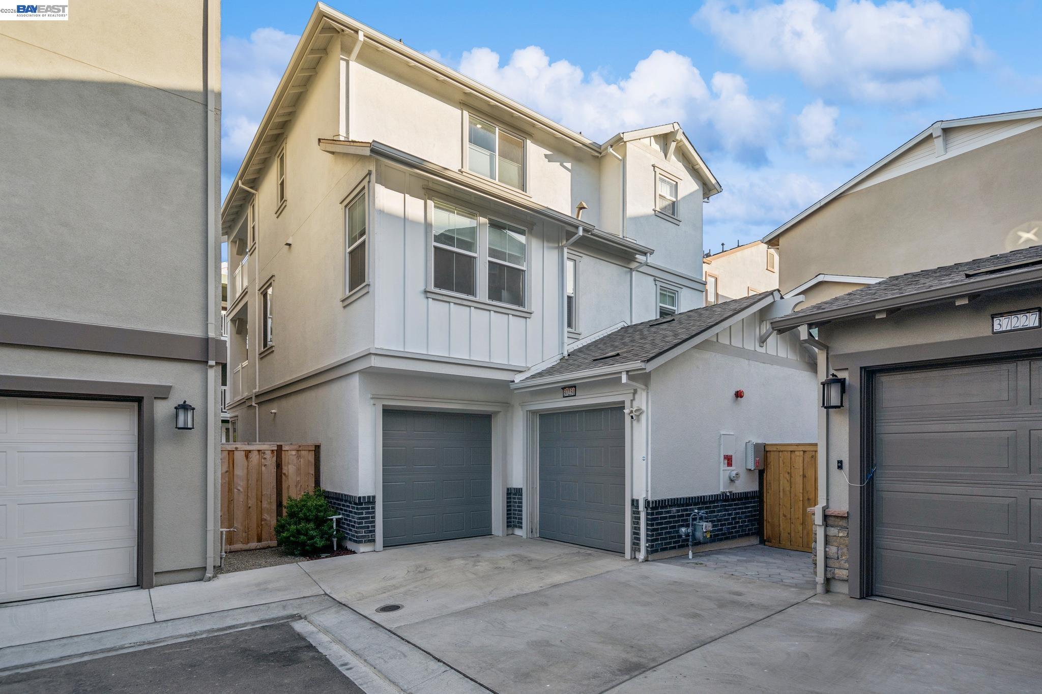 Detail Gallery Image 2 of 59 For 37231 Sand Bar Place, Newark,  CA 94560 - 4 Beds | 3/1 Baths