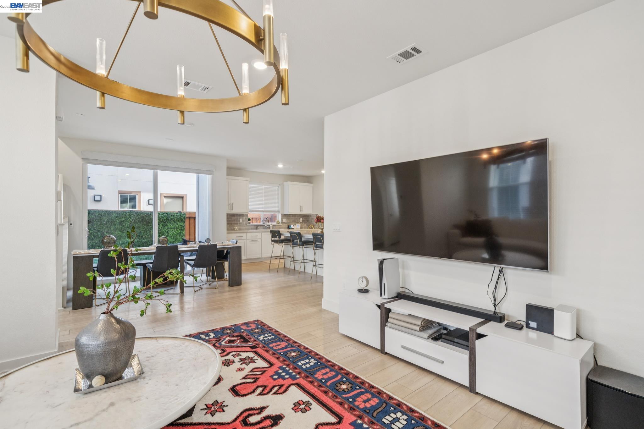 Detail Gallery Image 12 of 59 For 37231 Sand Bar Place, Newark,  CA 94560 - 4 Beds | 3/1 Baths